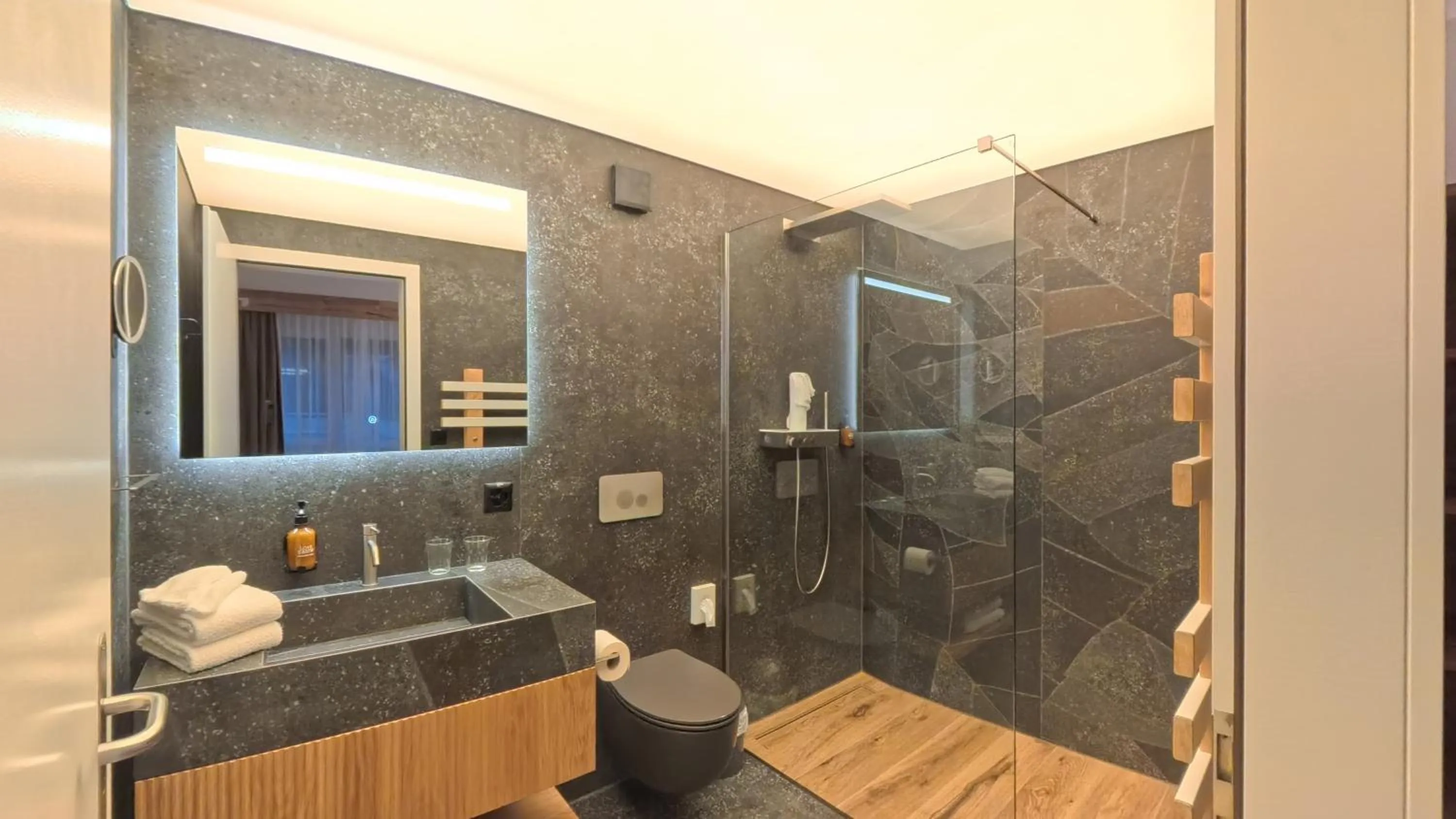 Bathroom in Therme 51° Hotel Physio & Spa