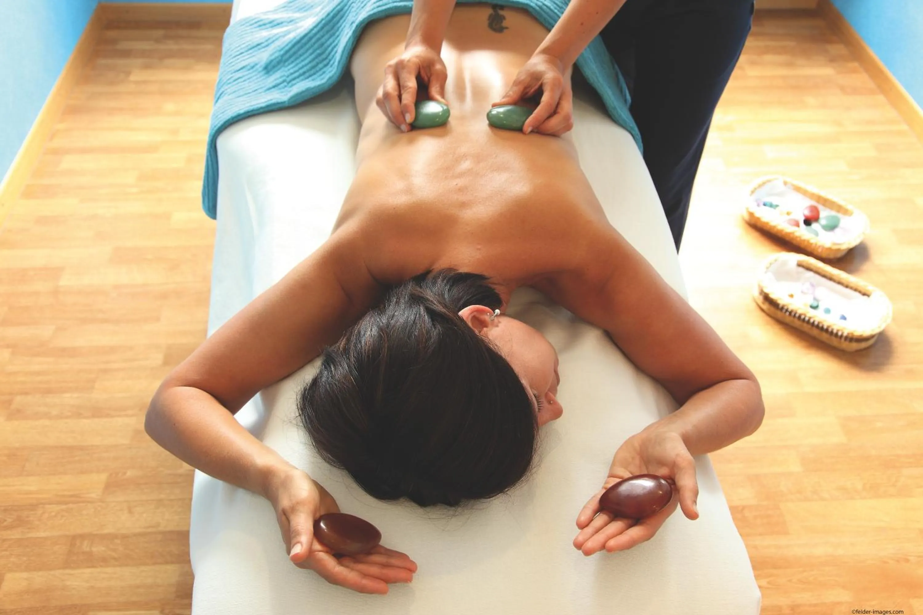 People in Therme 51° Hotel Physio & Spa