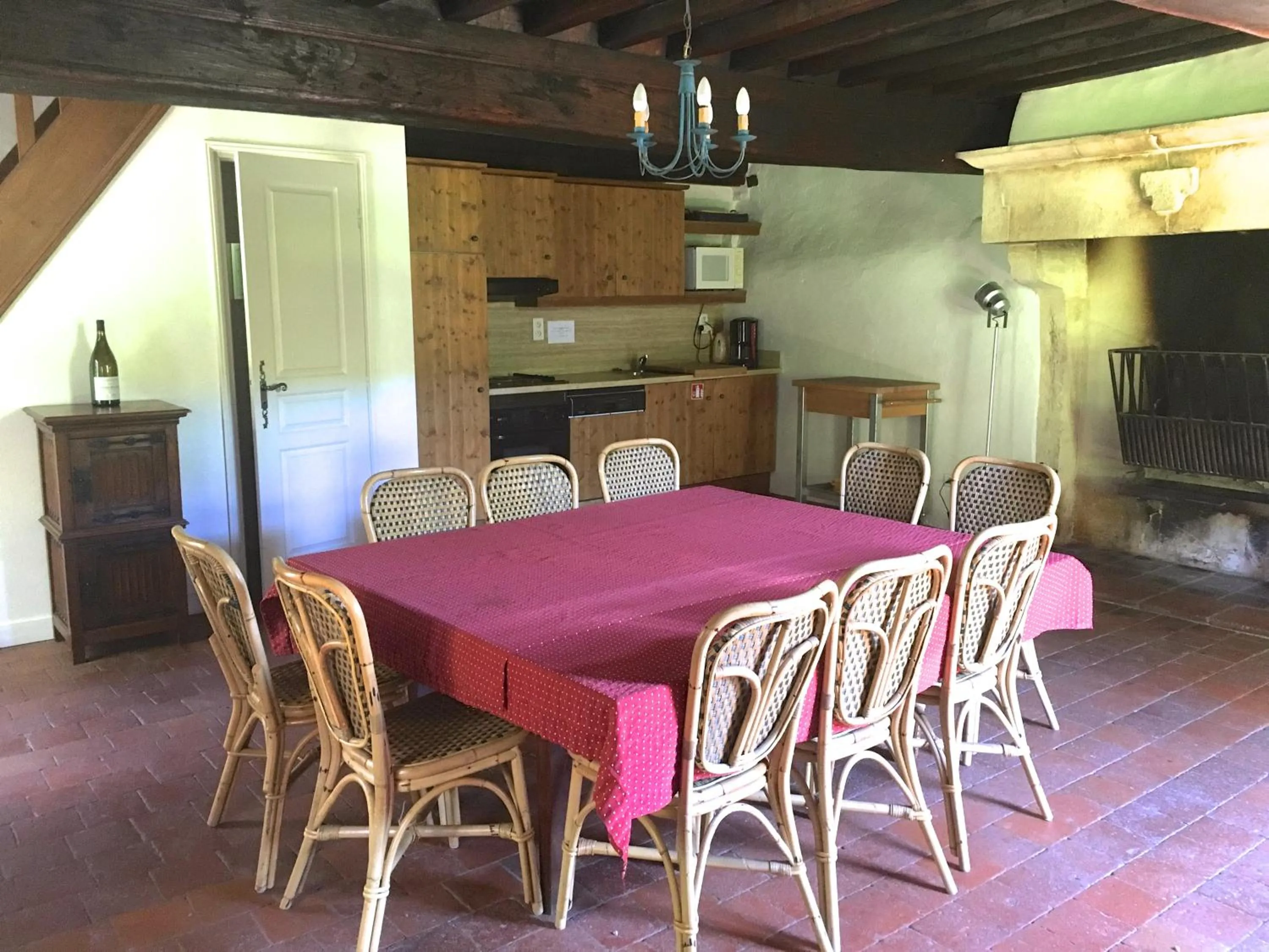 Dining area in Les maisons vigneronnes