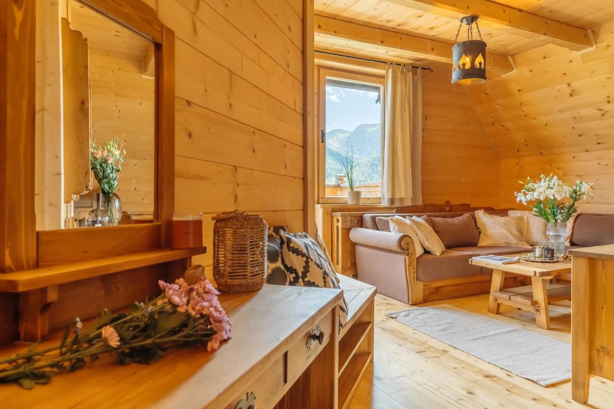 Seating area in Podhalańskie Tarasy - LoftAffair