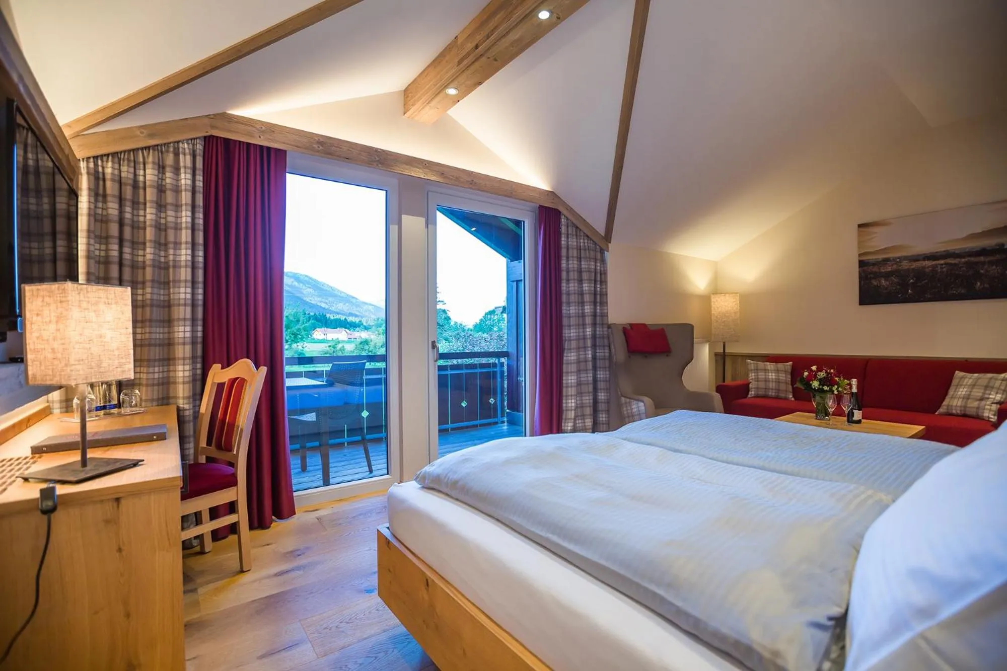 Bed in Hotel Friedenseiche