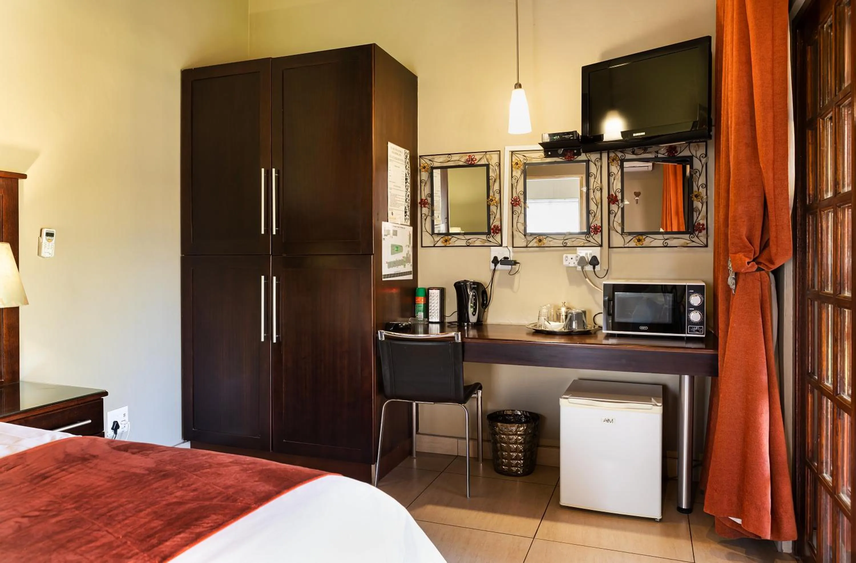 Bed in Kathu Gamagara Lodge