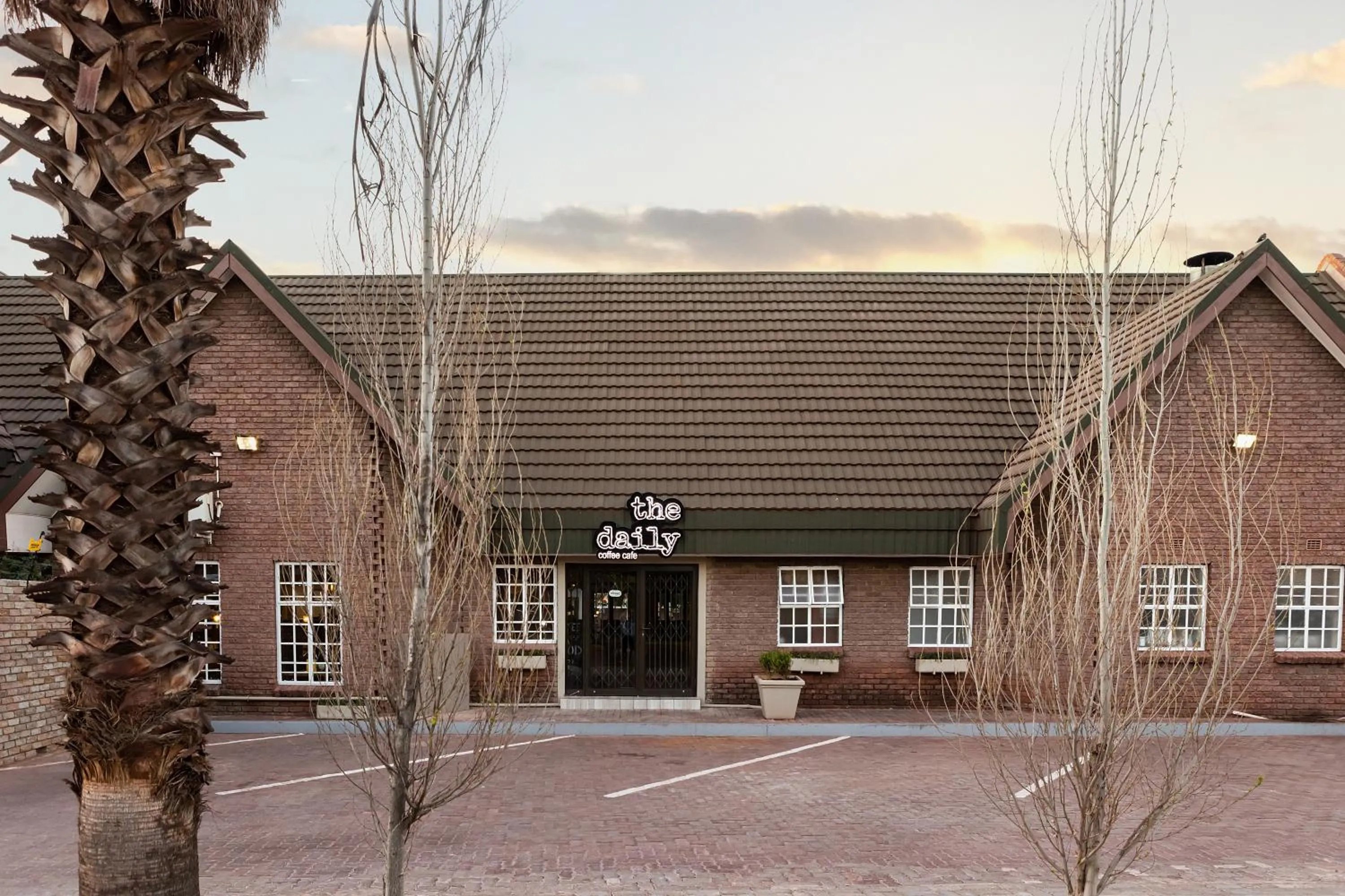 Restaurant/places to eat in Kathu Gamagara Lodge