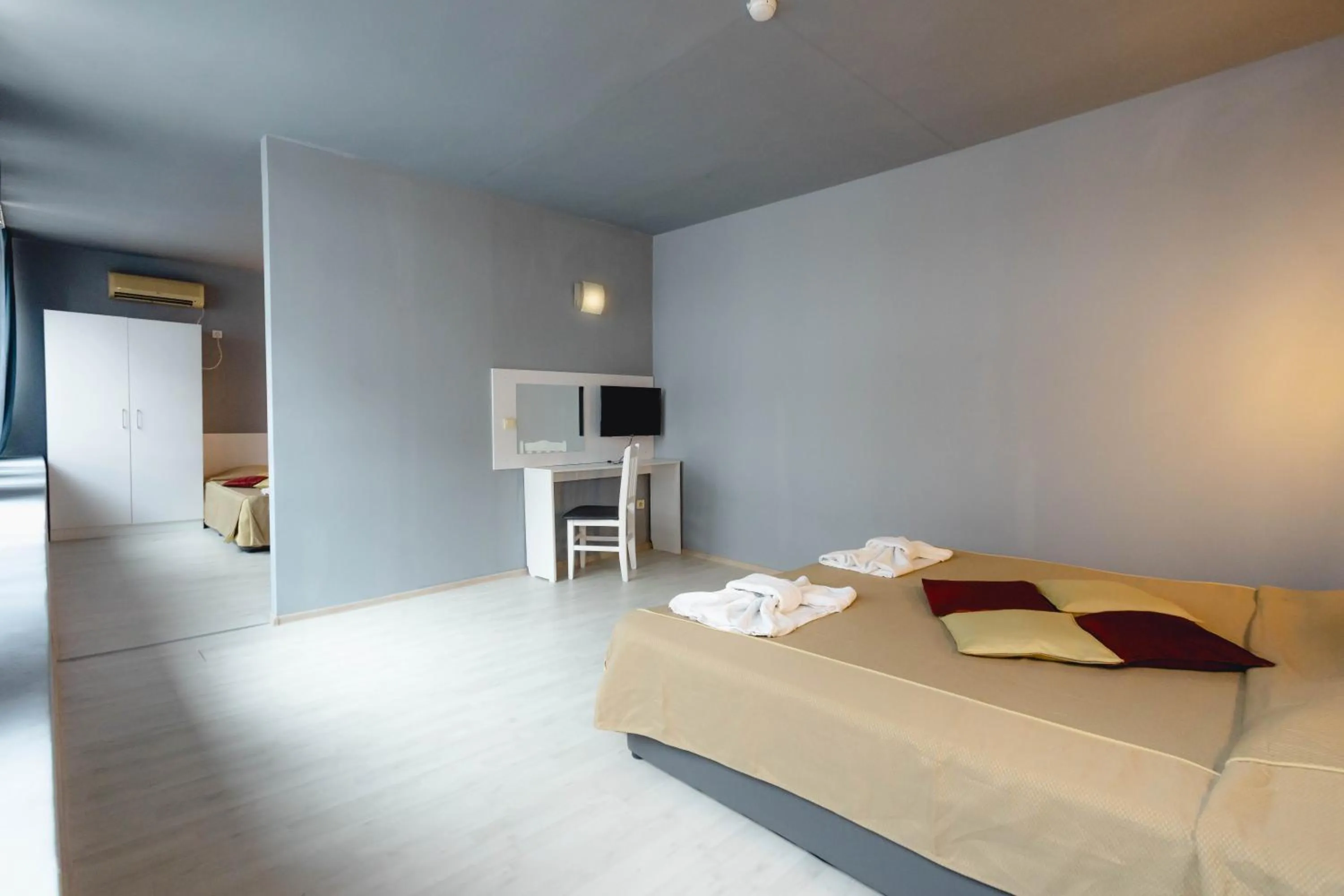 Bed in Sun Palace Hotel - All Inclusive