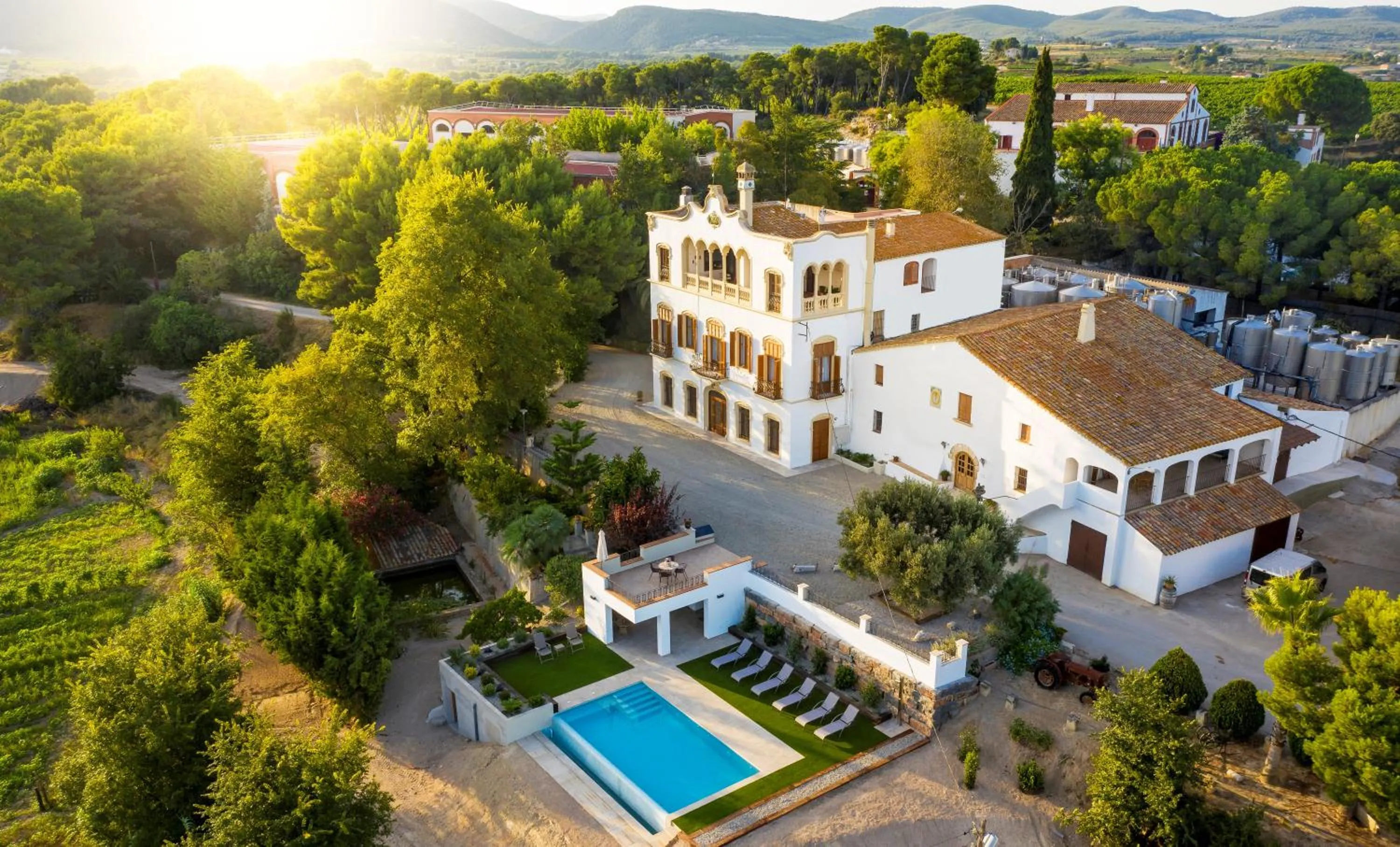 Property building in Bolet Casa Modernista