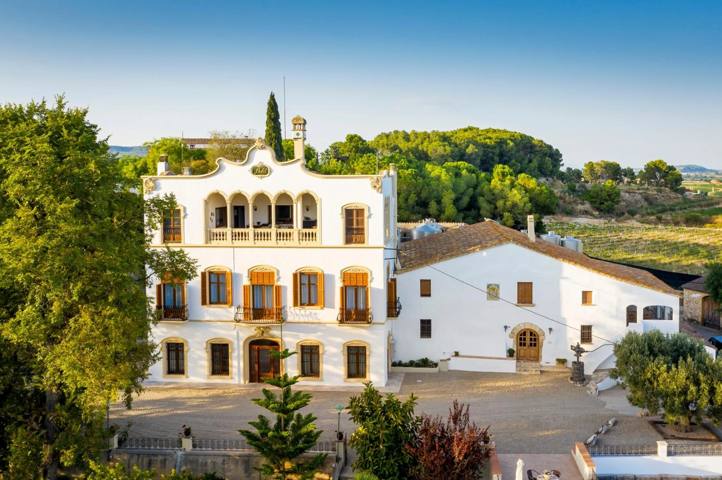 Property building in Bolet Casa Modernista