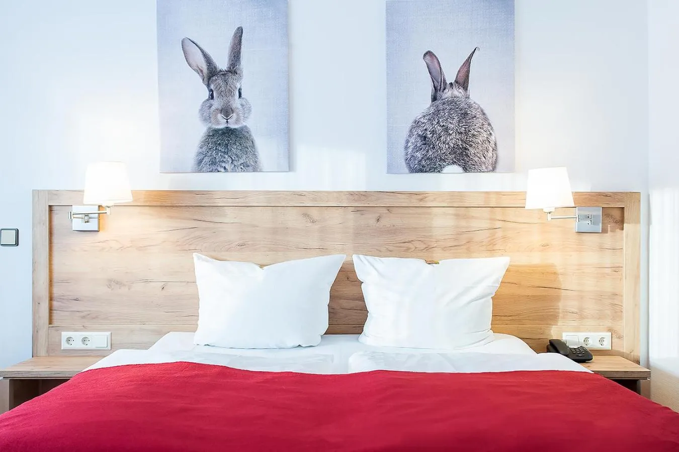 Living room, Bed in Hotel Diana