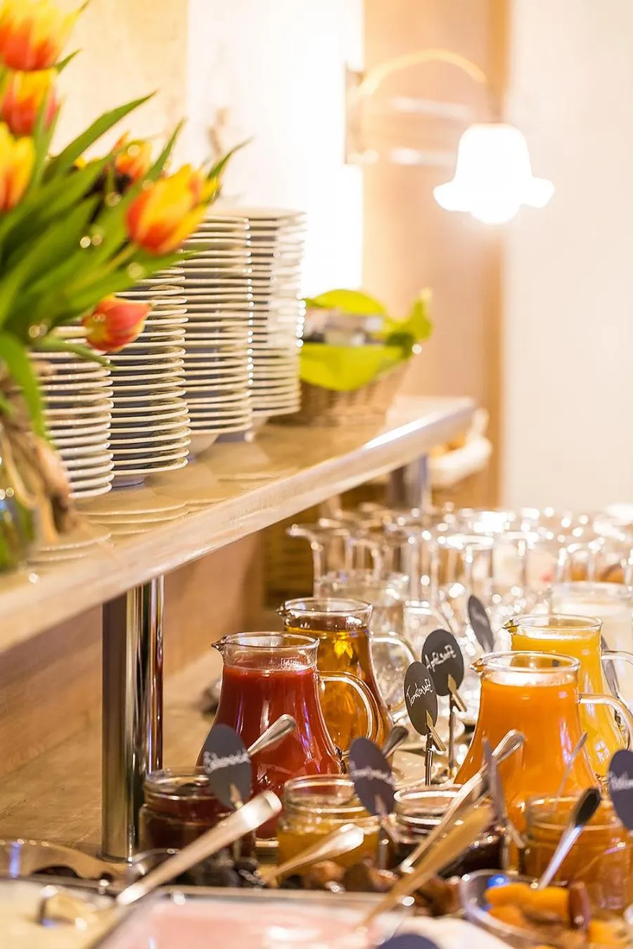 Buffet breakfast in Hotel Diana