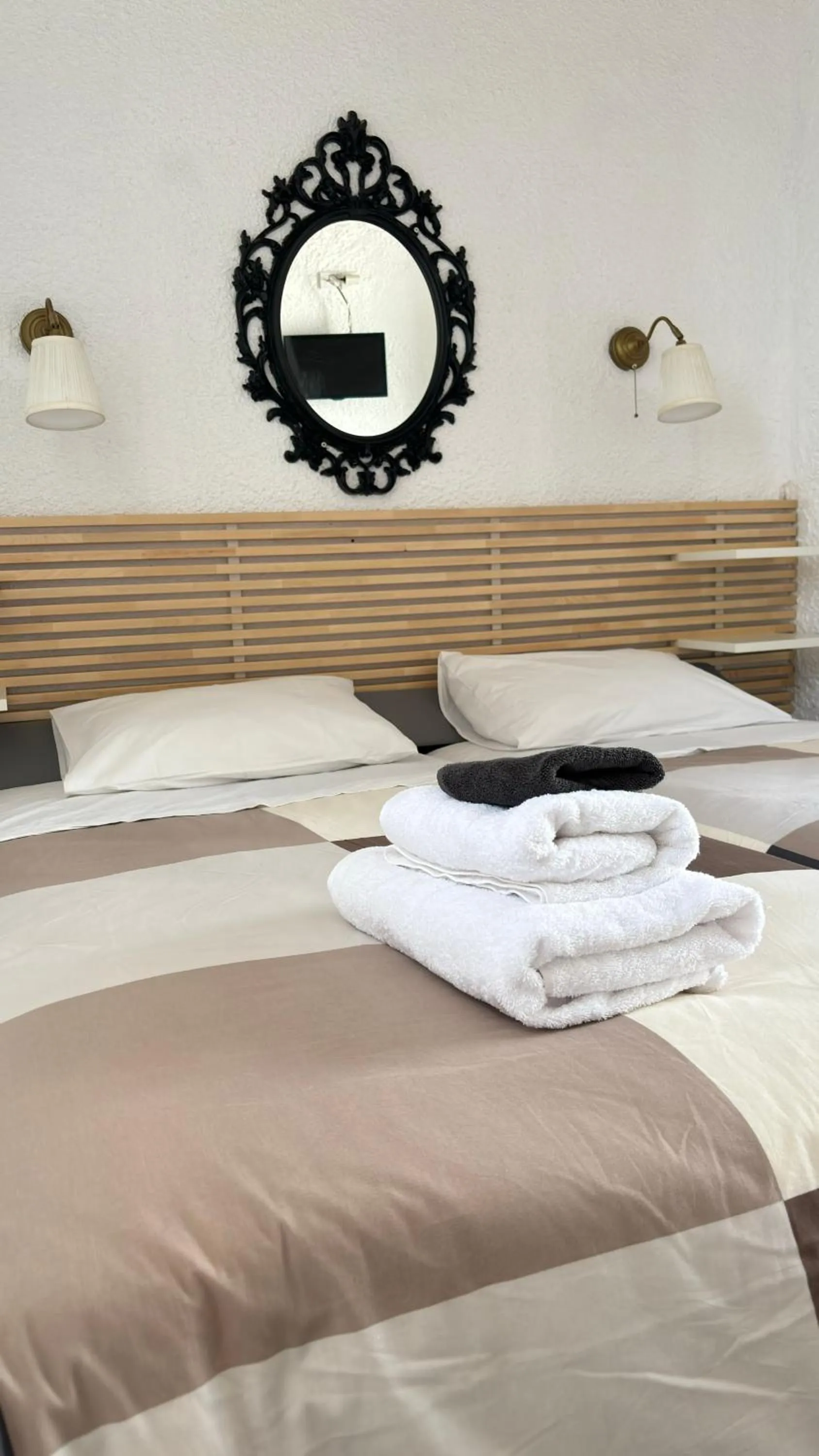 Bed in Vougli View Mykonos