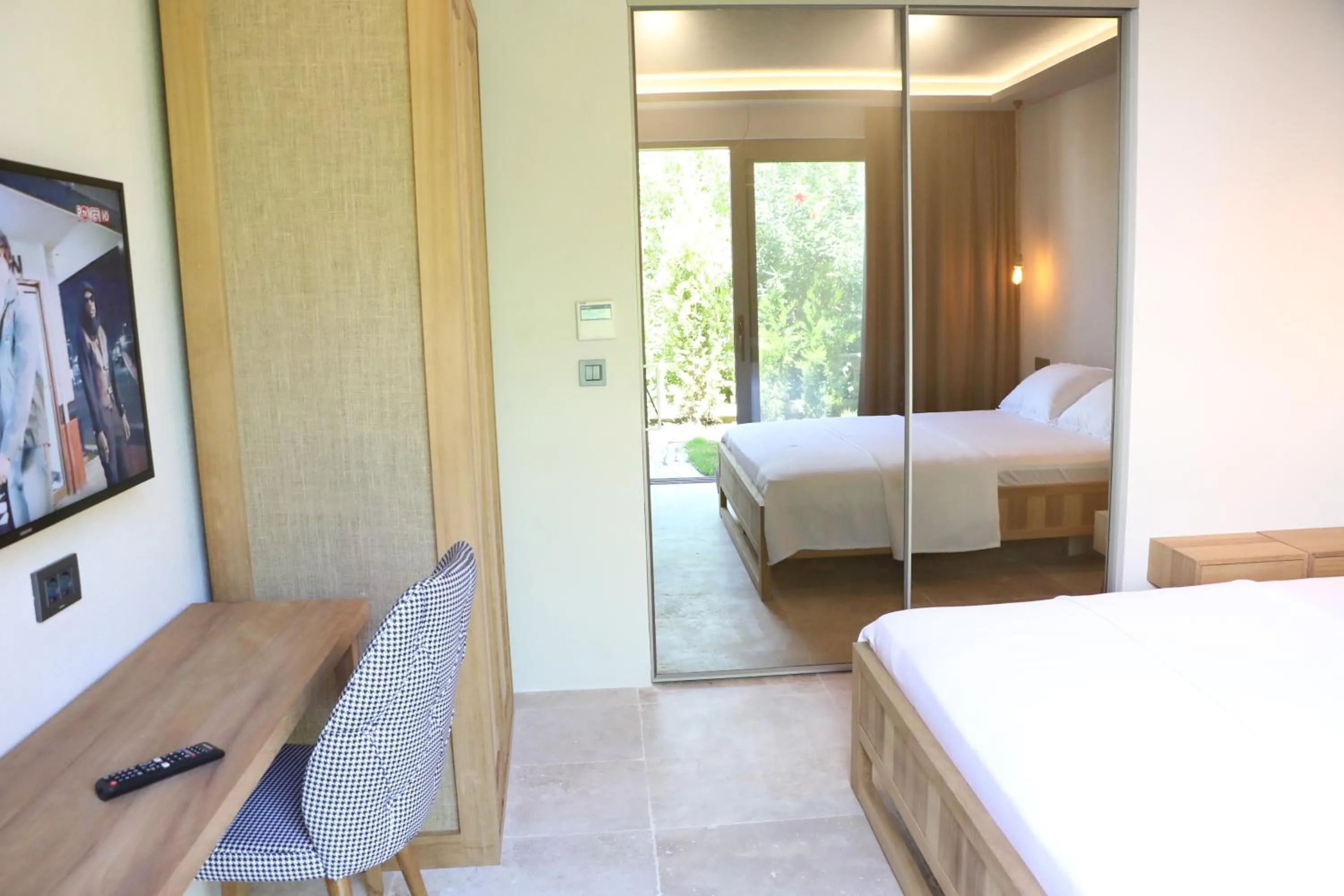 Photo of the whole room, Bed in Life Butiq Otel