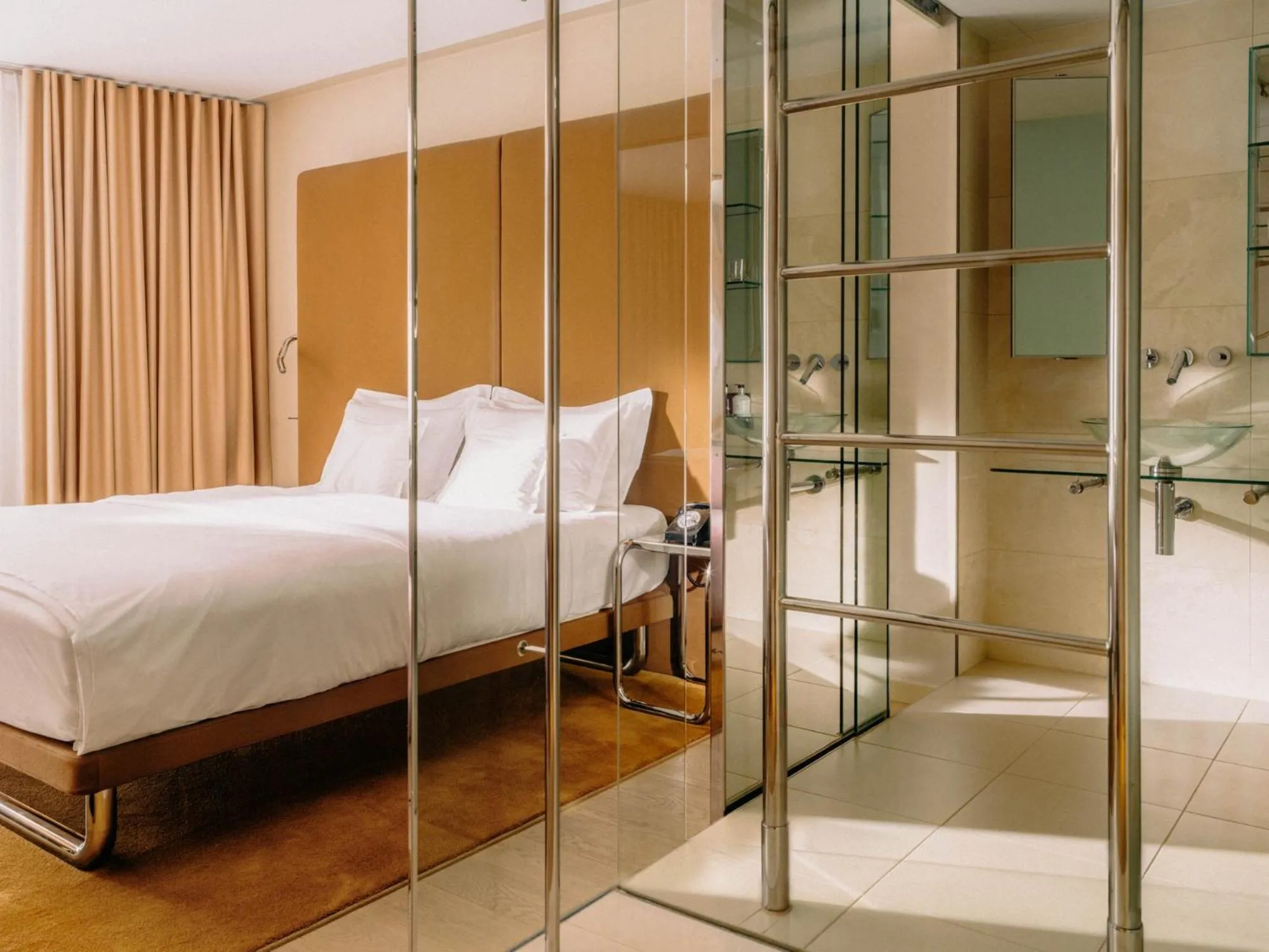 Bathroom, Bed in Hotel Josef