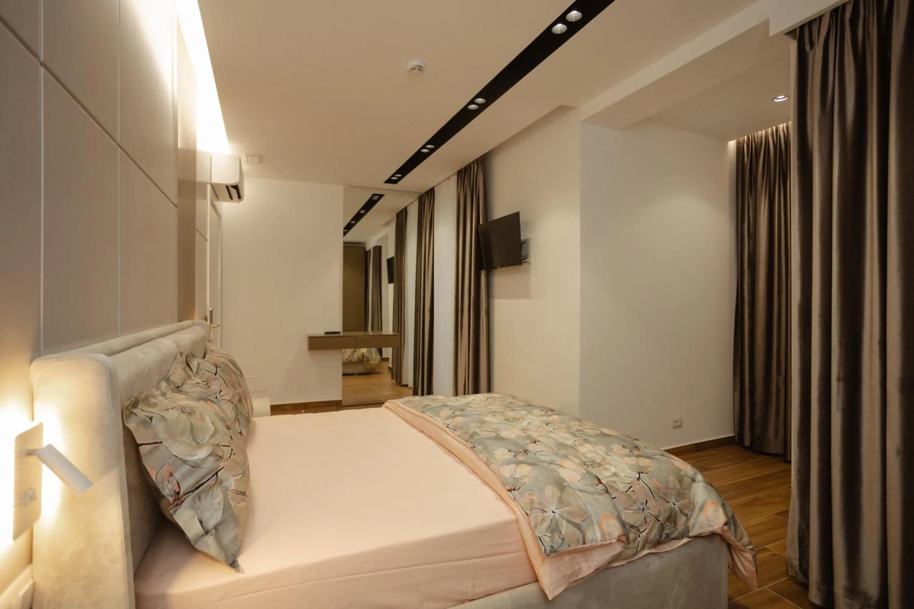 Bed in KOMPLEKSI ROYAL