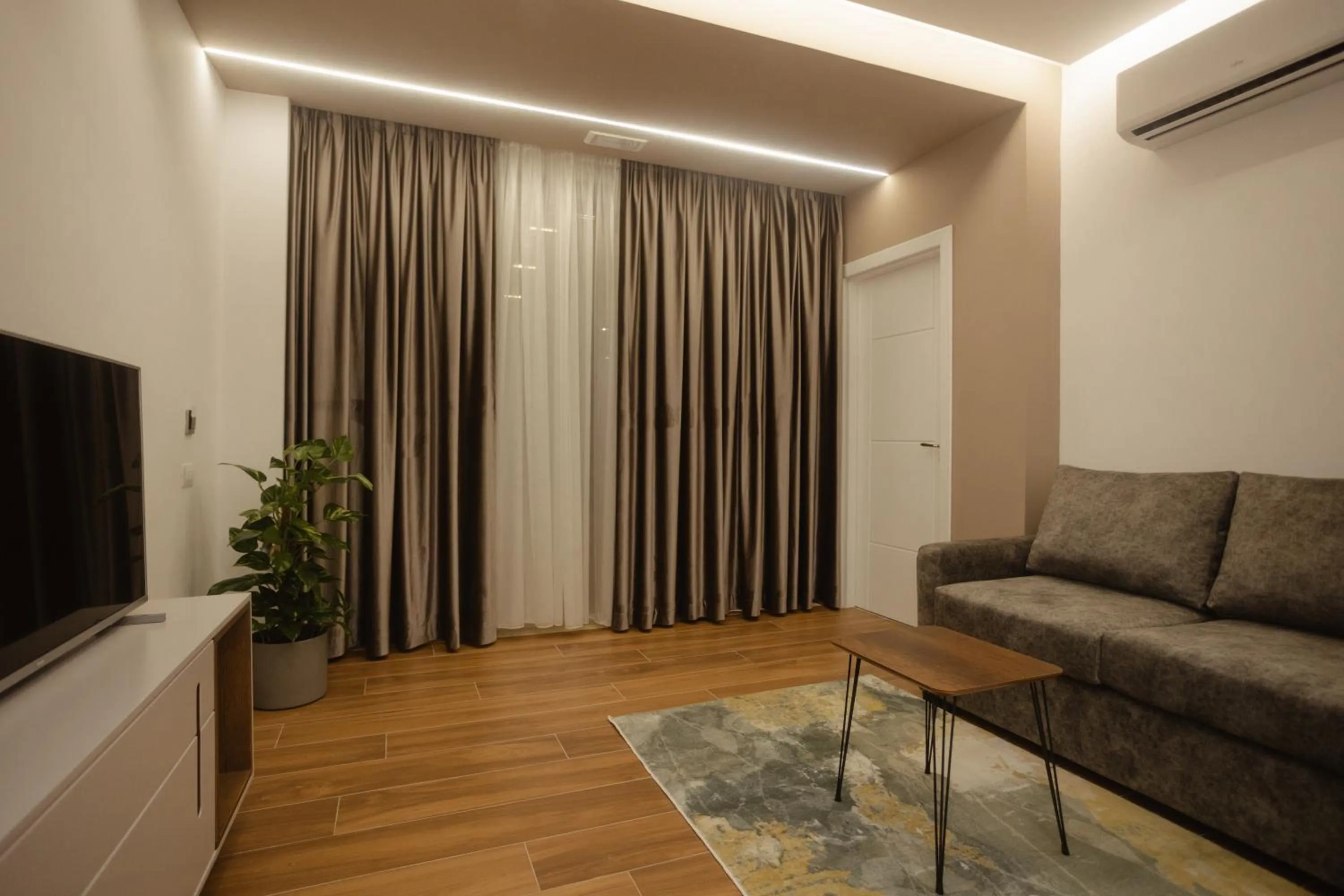 TV and multimedia in KOMPLEKSI ROYAL