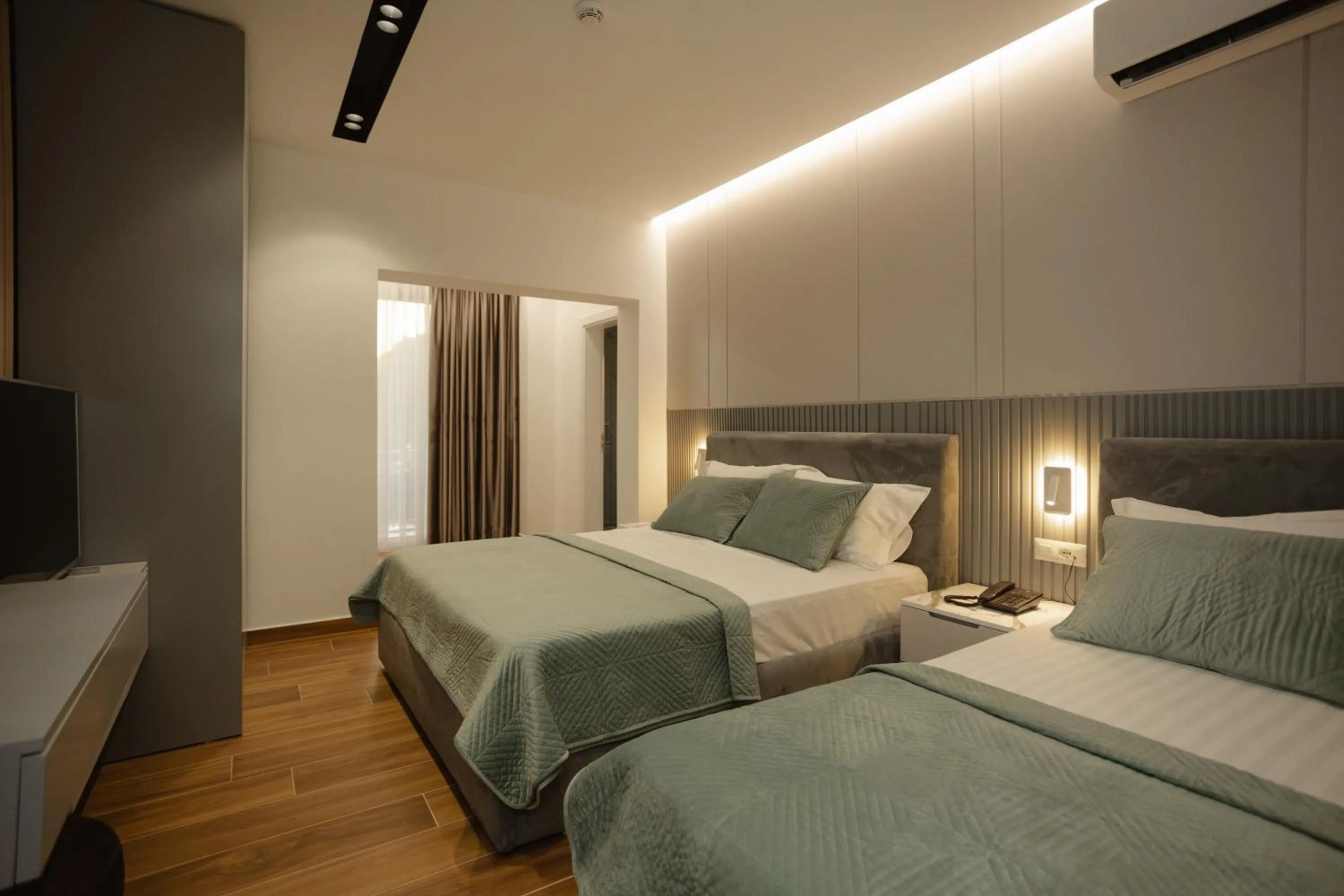 Bed in KOMPLEKSI ROYAL