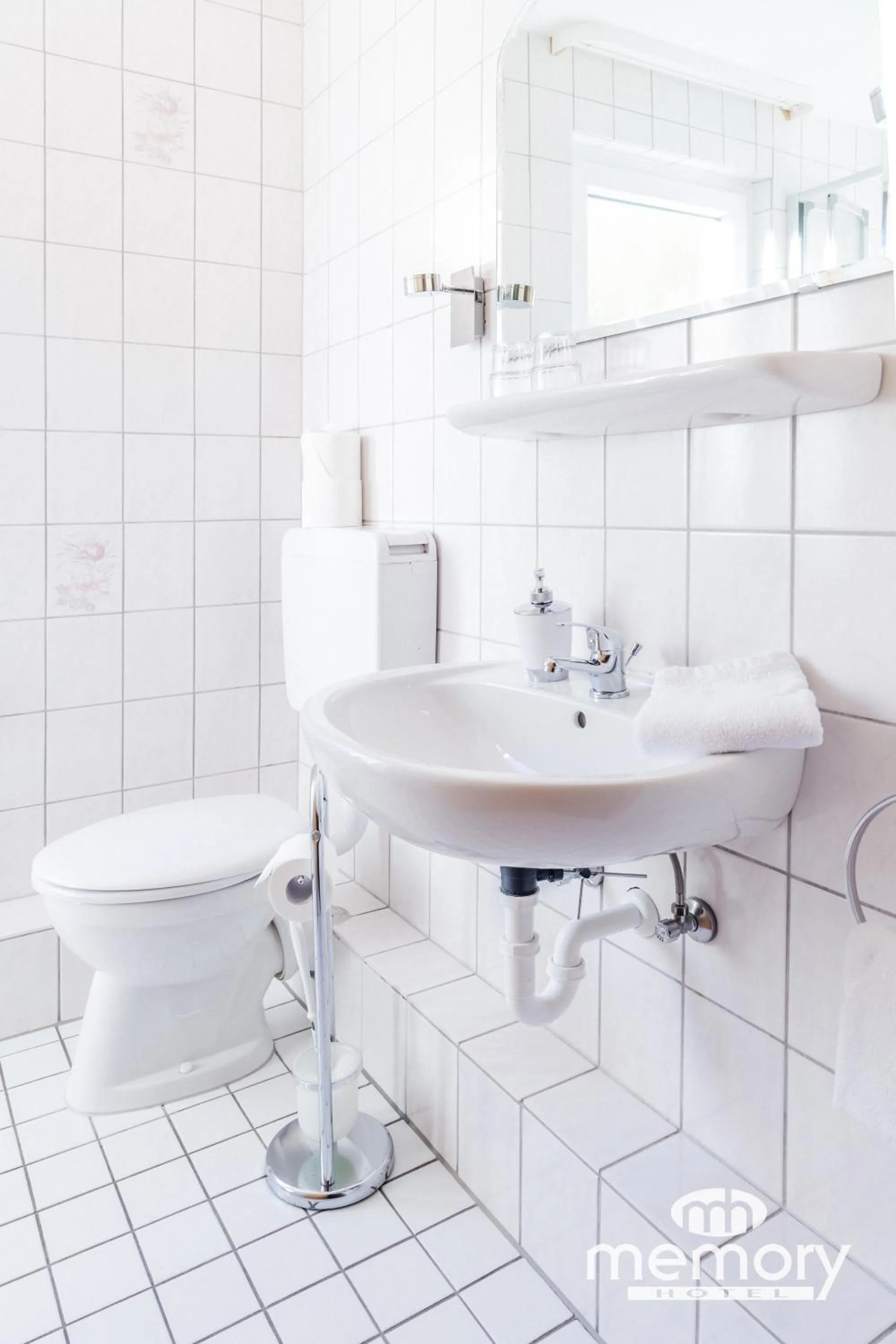 Bathroom in Memory Hotel