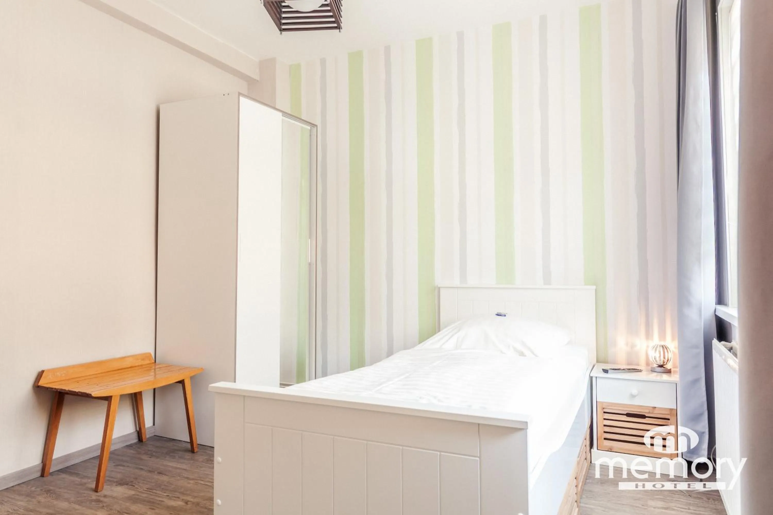 Photo of the whole room, Bed in Memory Hotel