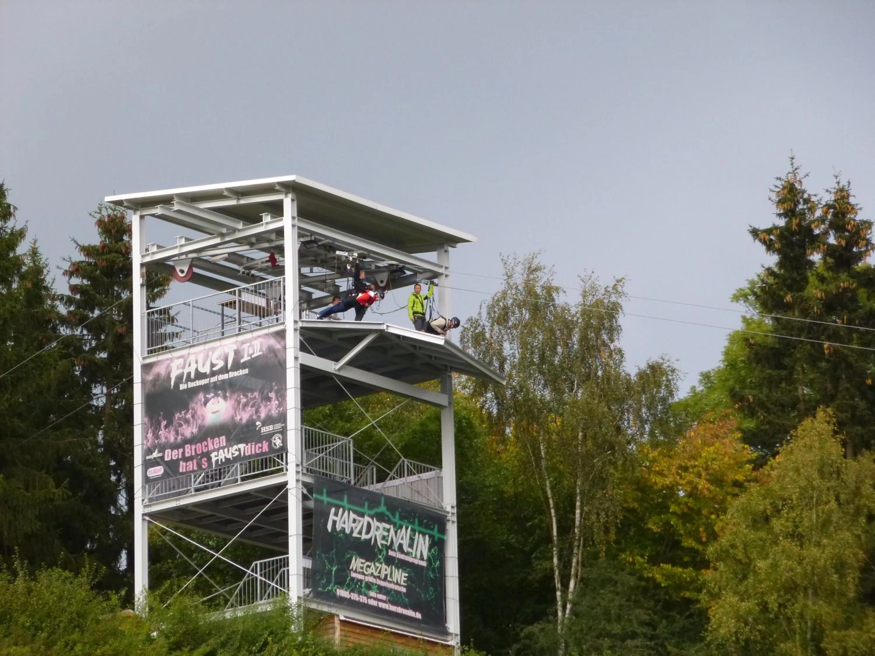 Entertainment in Memory Hotel