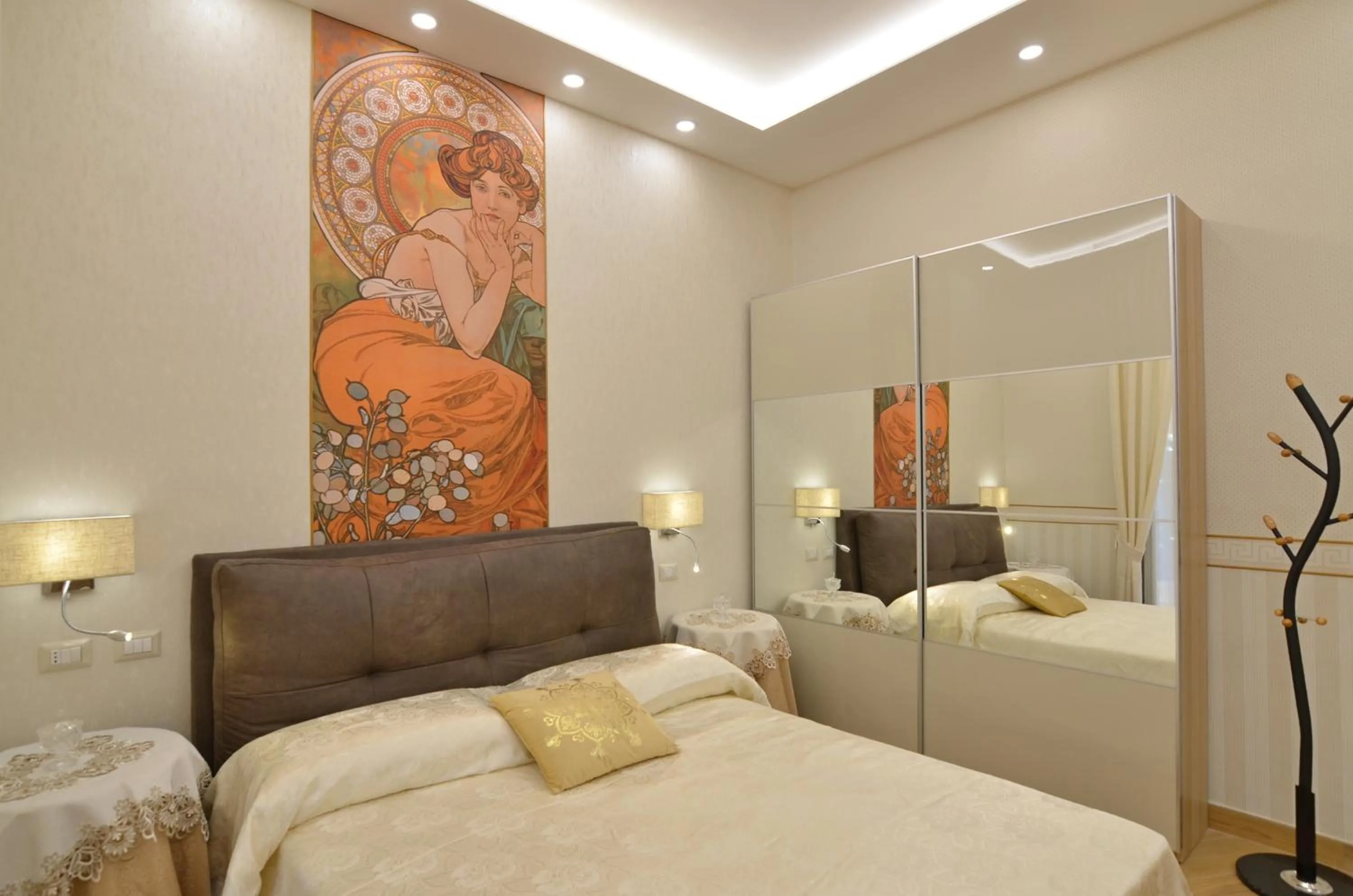 Bed in CASERTA DELUXE BIS