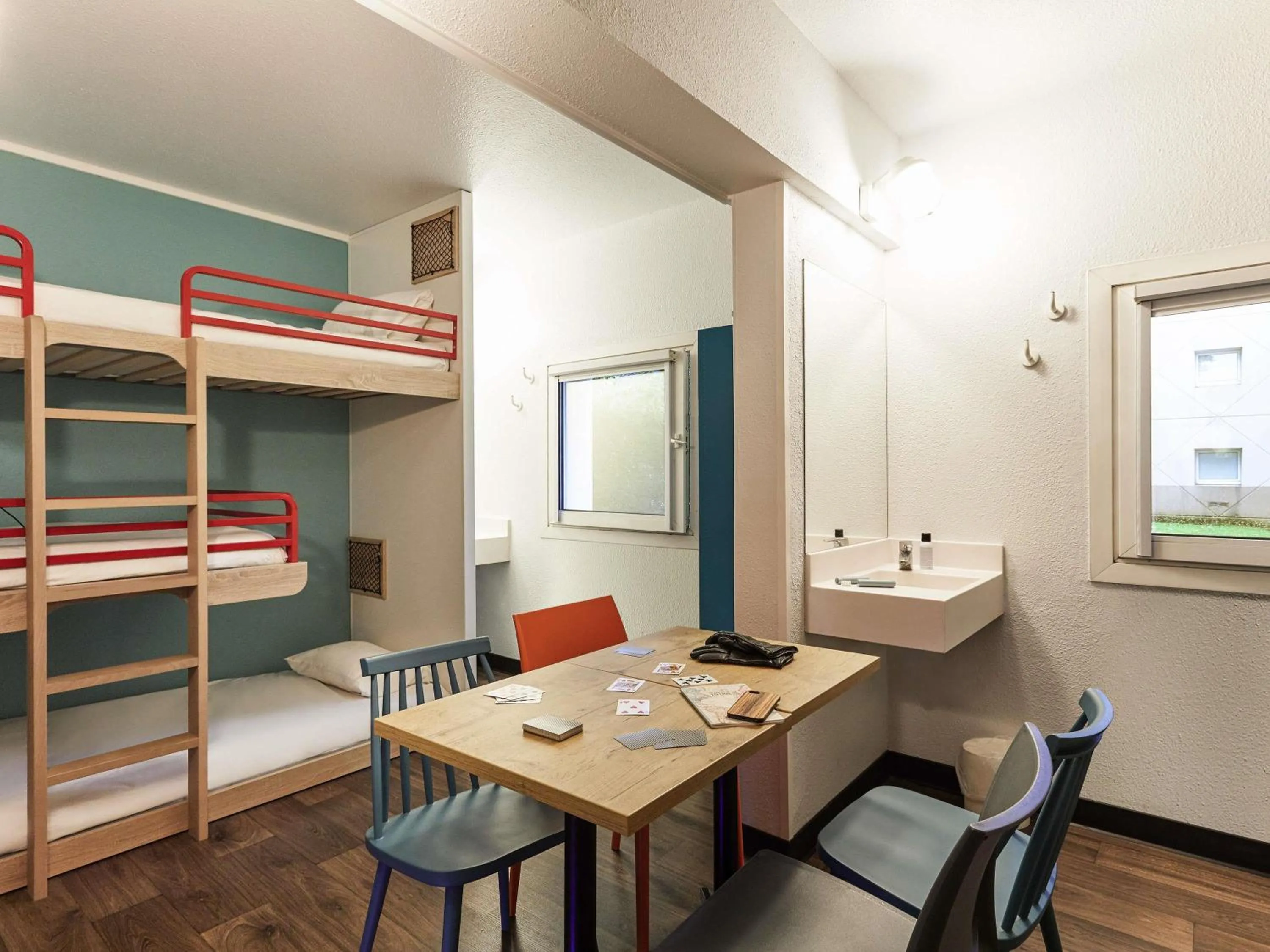 Bedroom, Bed in hotelF1 Le Mans Nord