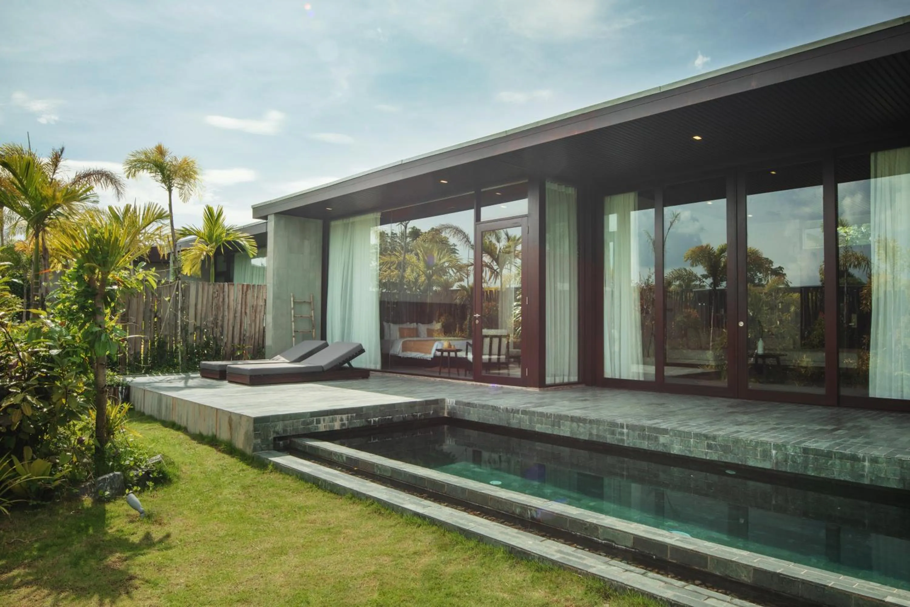 Pool view in Amber Kampot