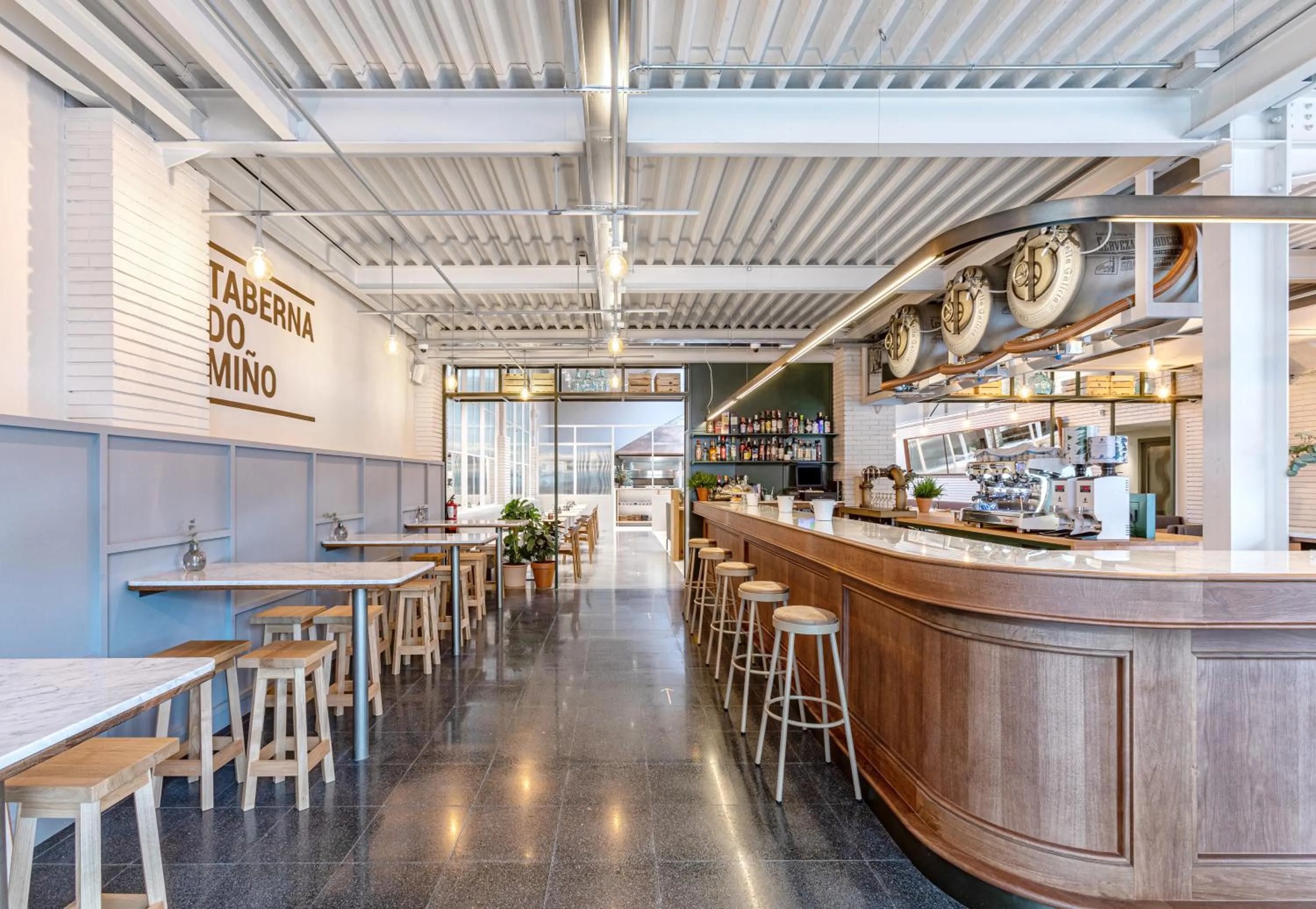 Restaurant/places to eat in Hotel Forum Ceao