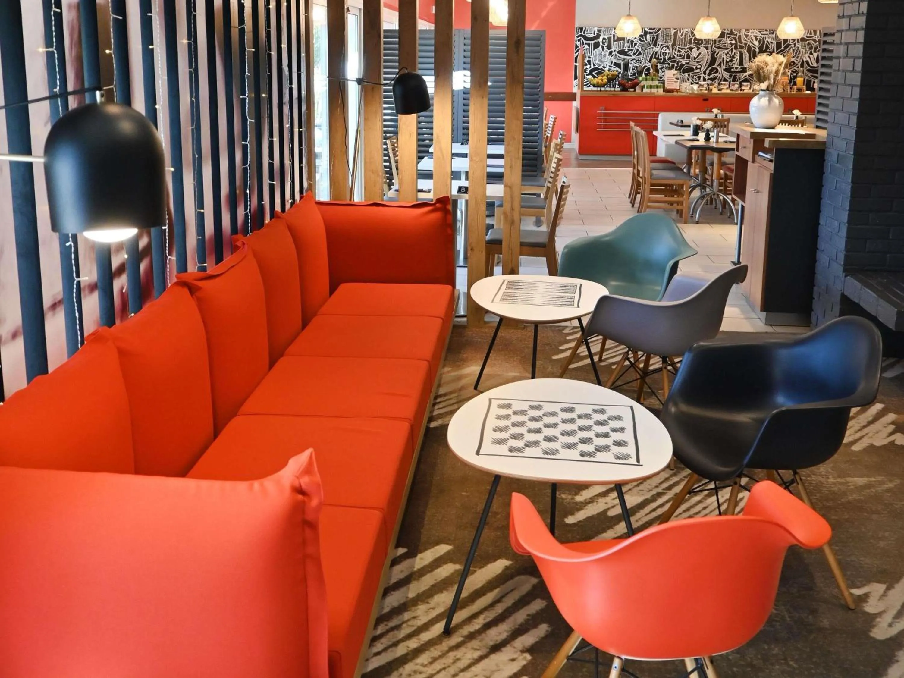 Meeting/conference room in ibis Laval Le Relais D'Armor