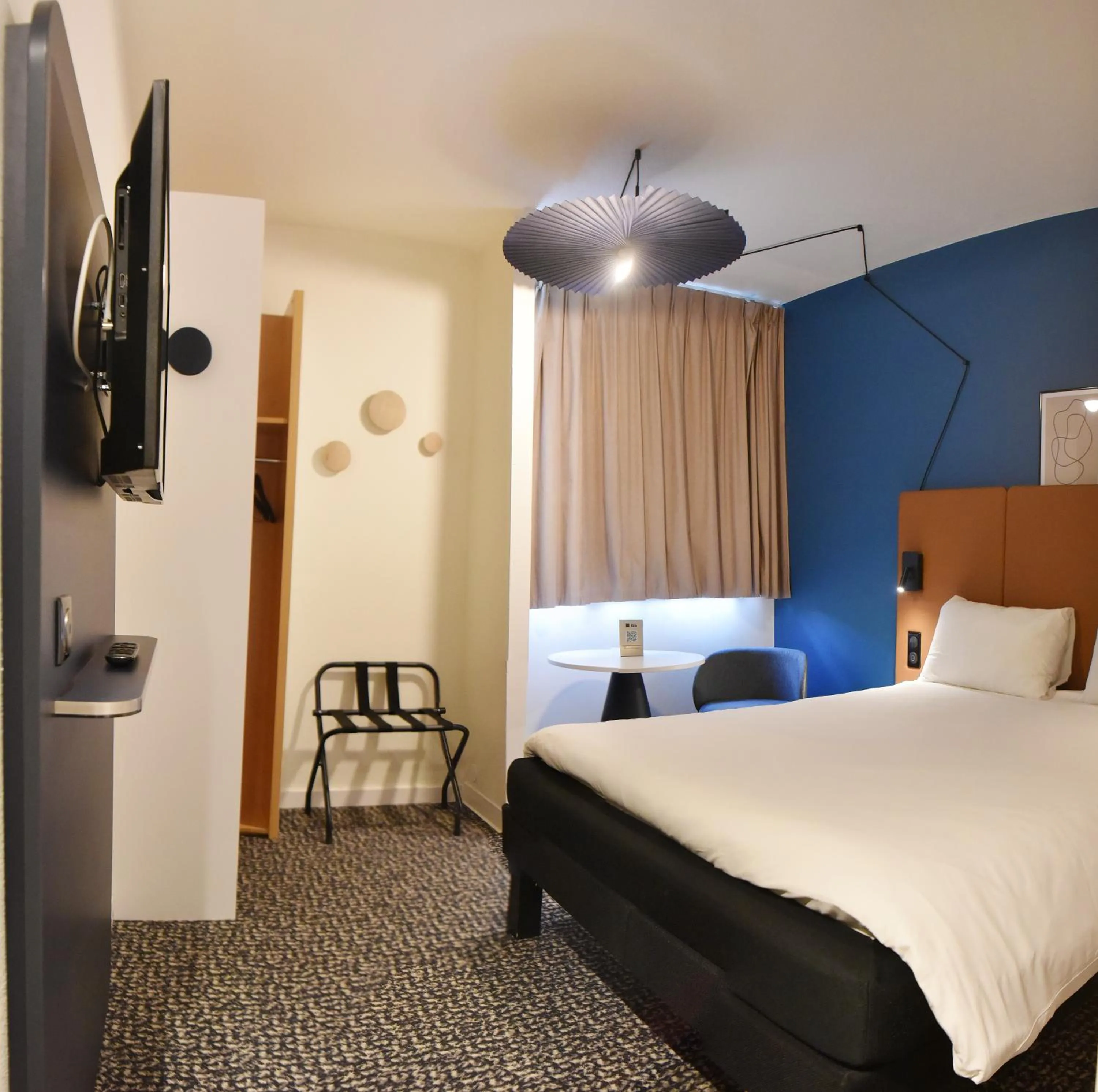 Bed in ibis Laval Le Relais D'Armor