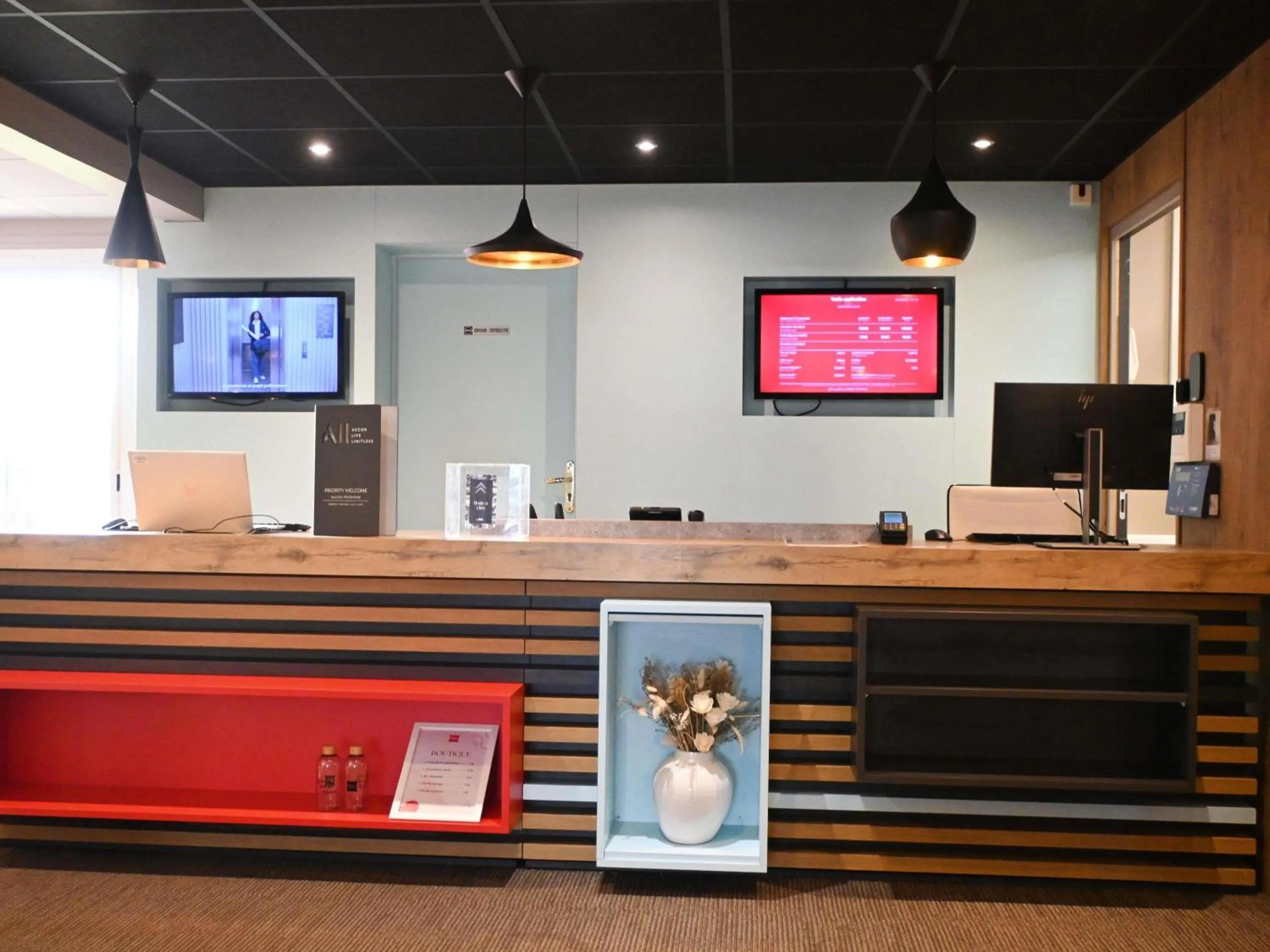 Property building in ibis Laval Le Relais D'Armor