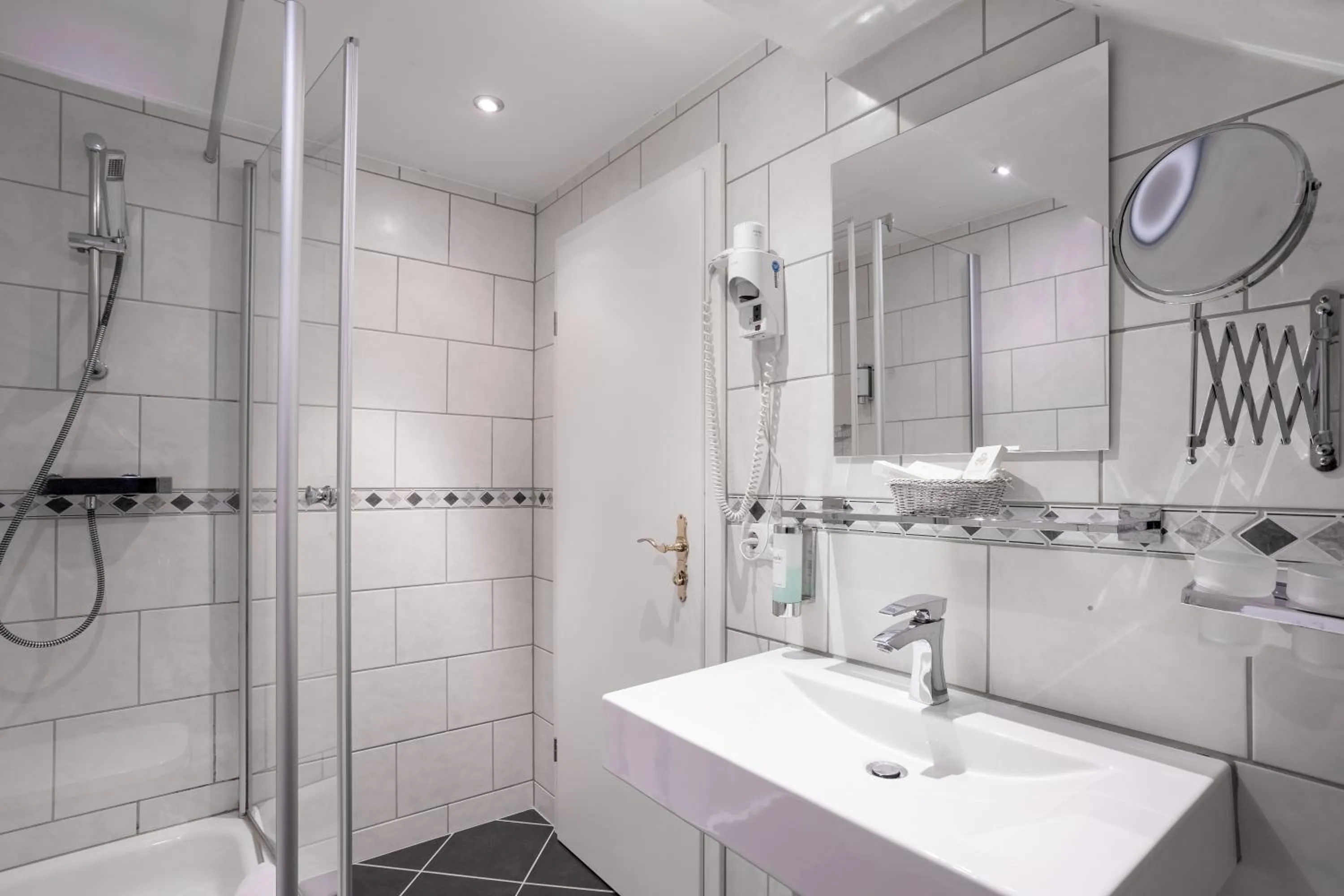 Bathroom in Burghotel Staufenberg