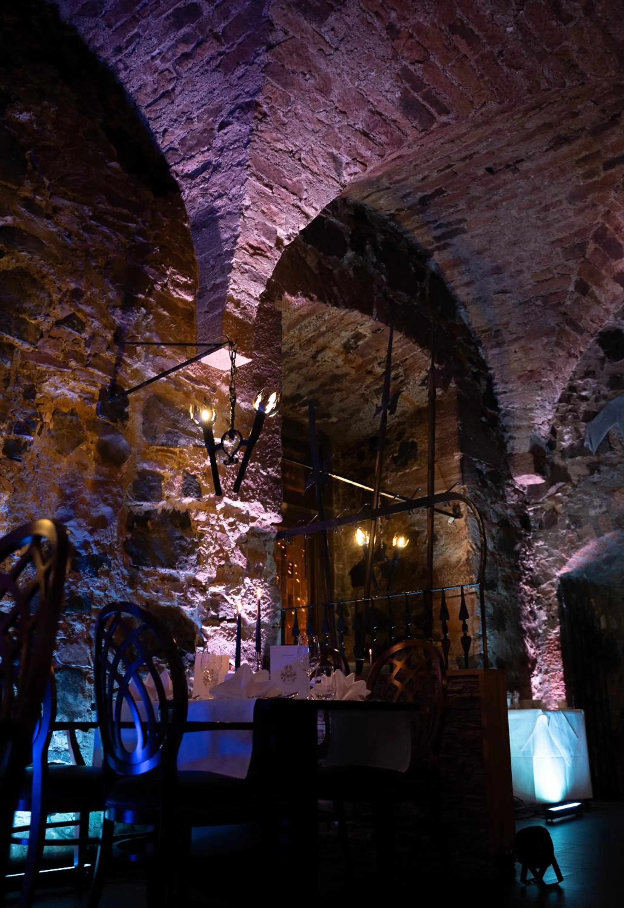 Restaurant/places to eat in Burghotel Staufenberg