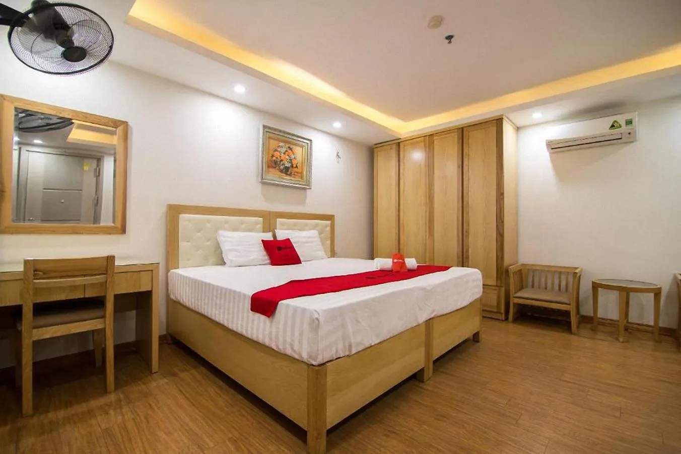 Galaxy Hanoi Hotel & Apartment - 12 ngõ 80 Trần Duy Hưng