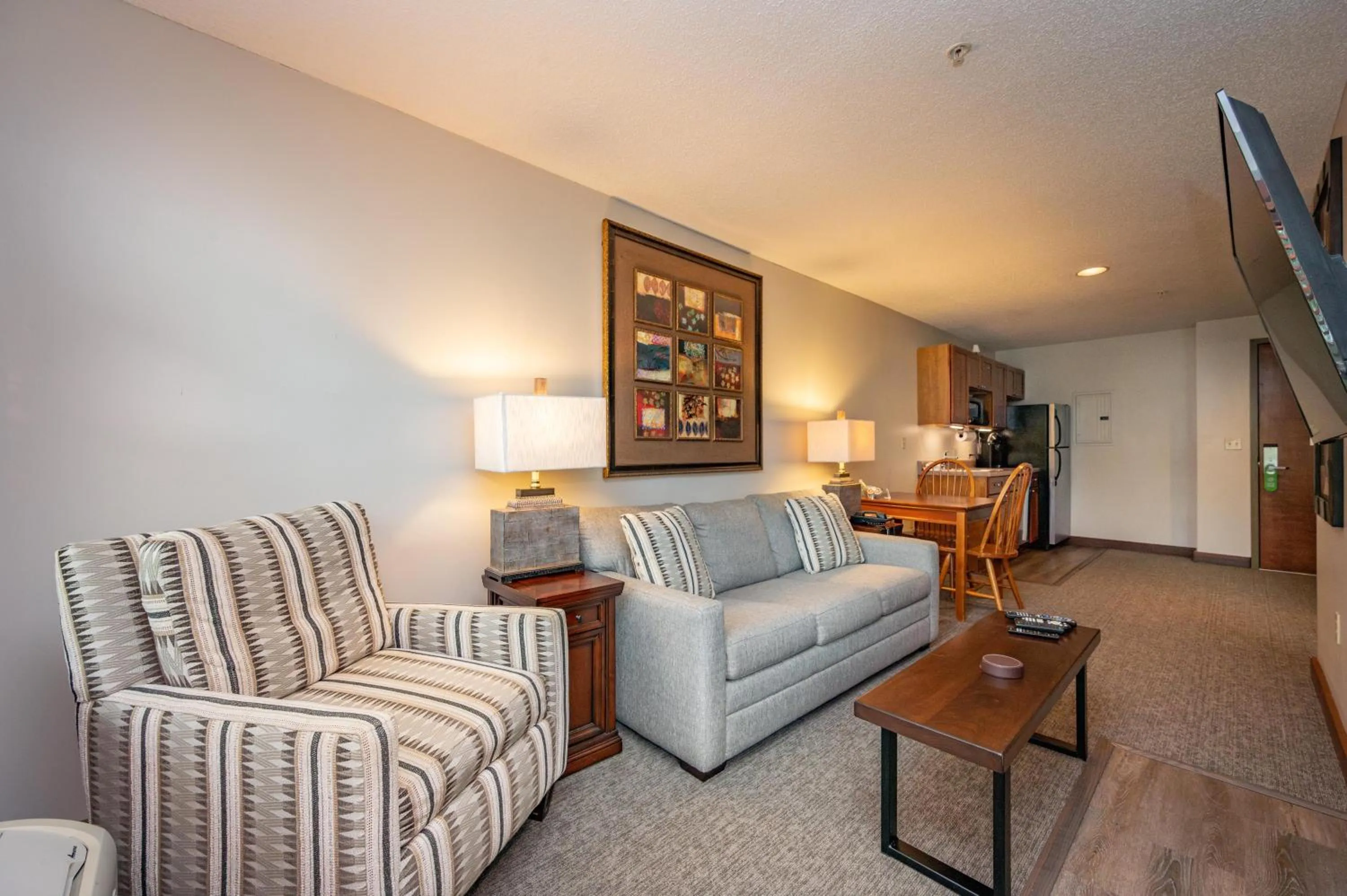 A115 One Bedroom Lake View