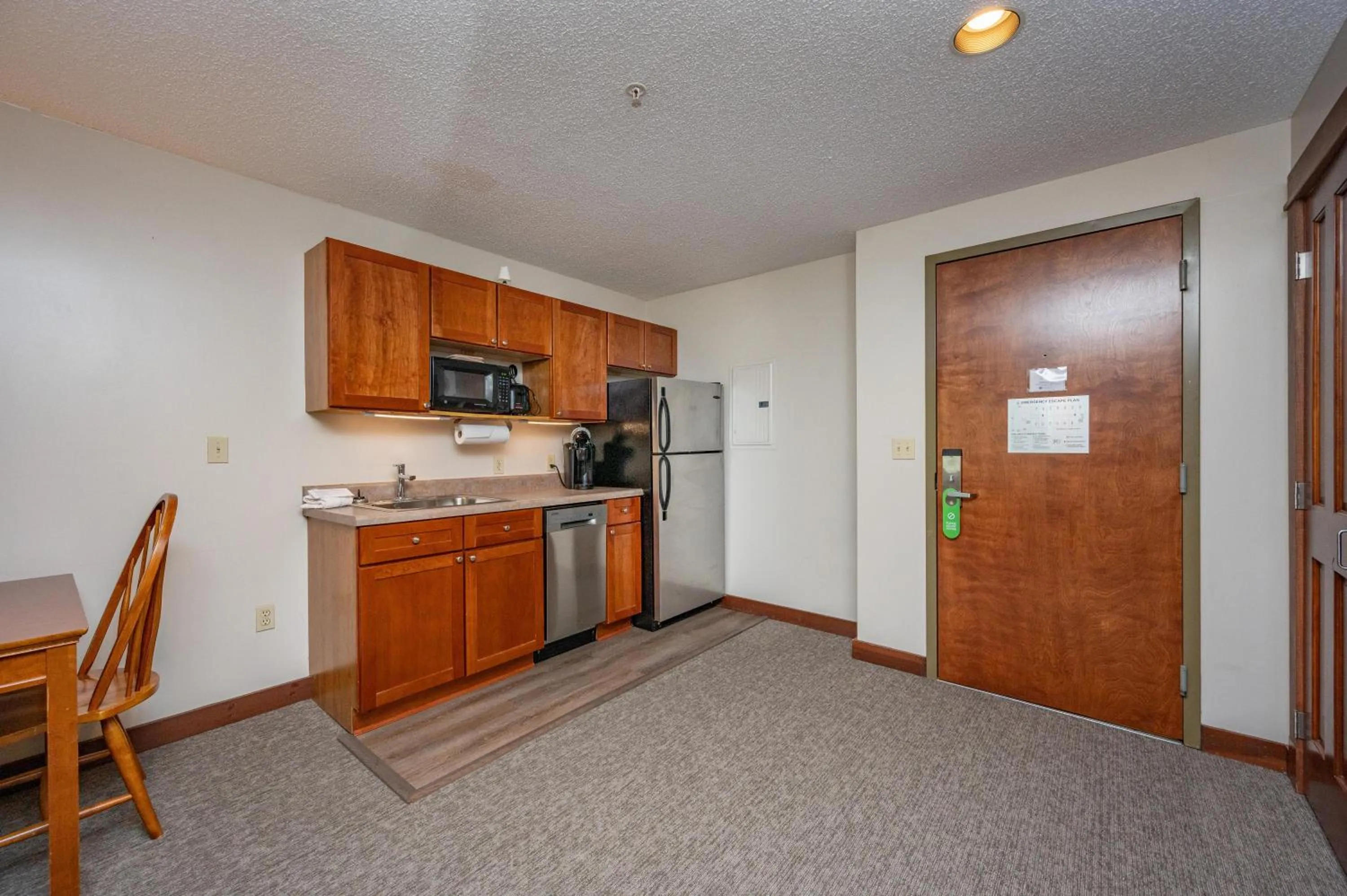 A115 One Bedroom Lake View