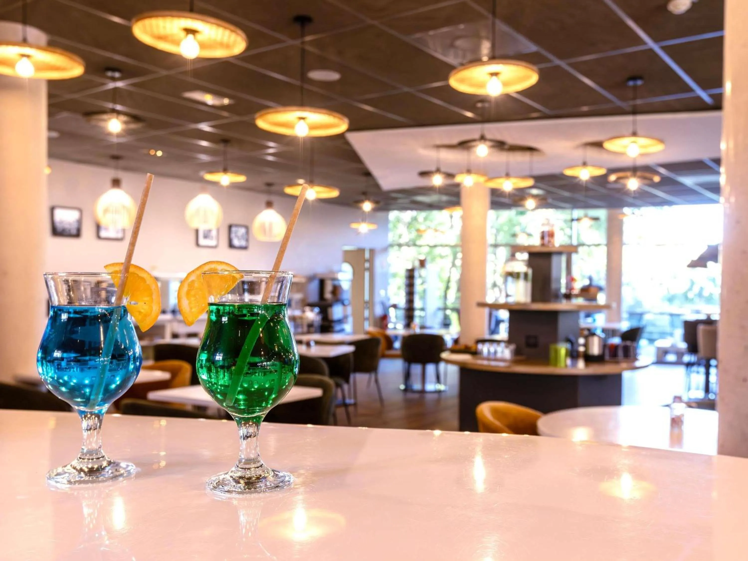 Lounge or bar in ibis Styles Troyes Centre