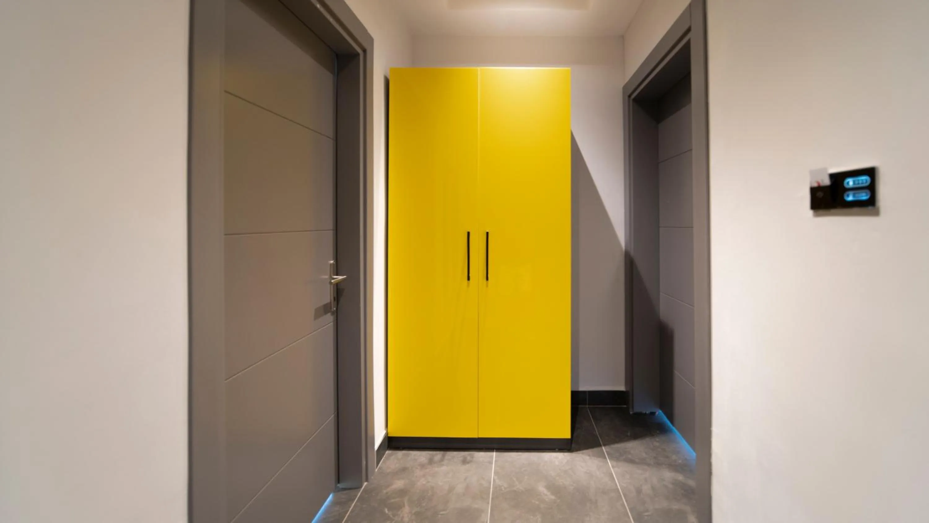 wardrobe in Sea Palm Otel Yalıkavak