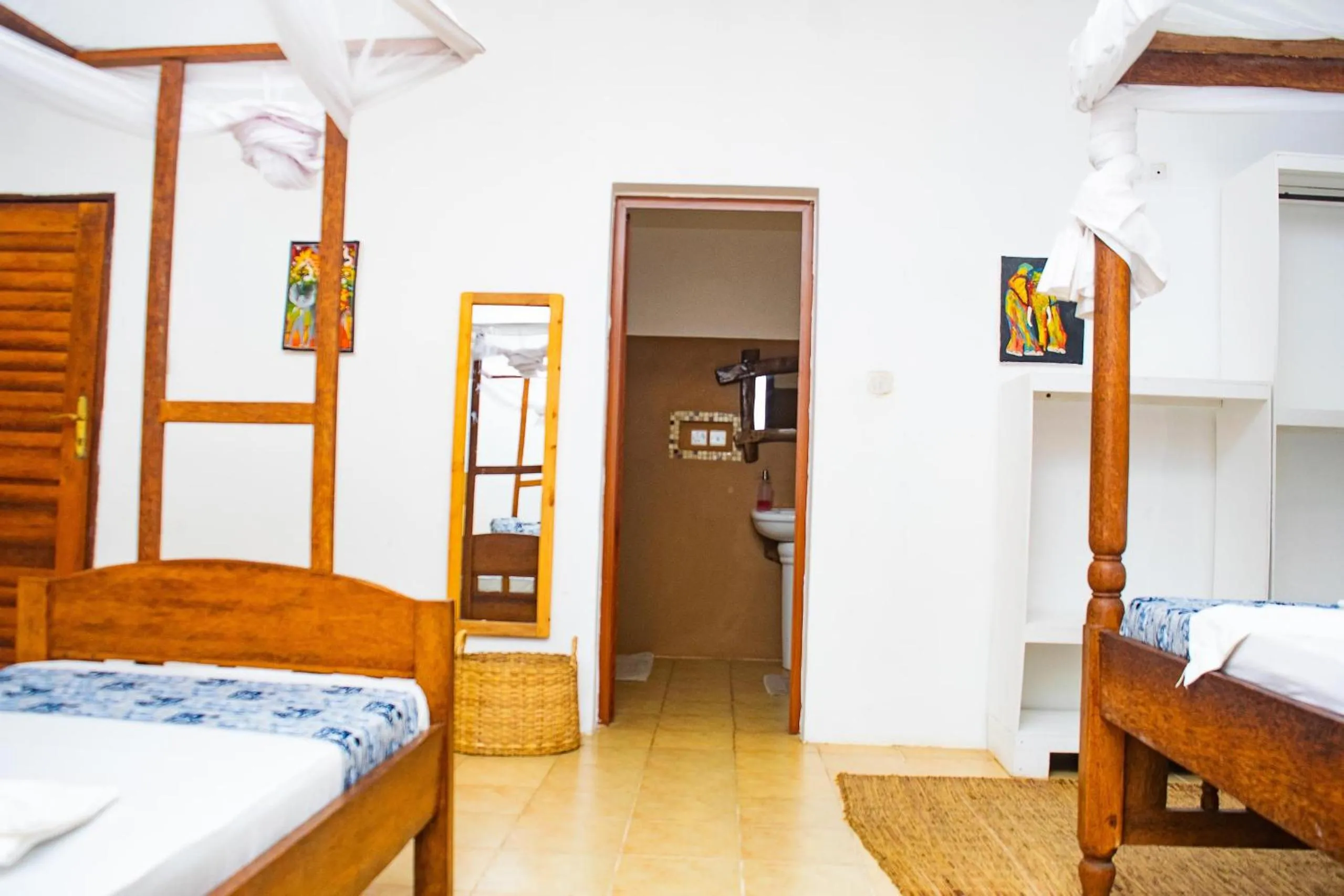 Bedroom, Bed in Shamba Village