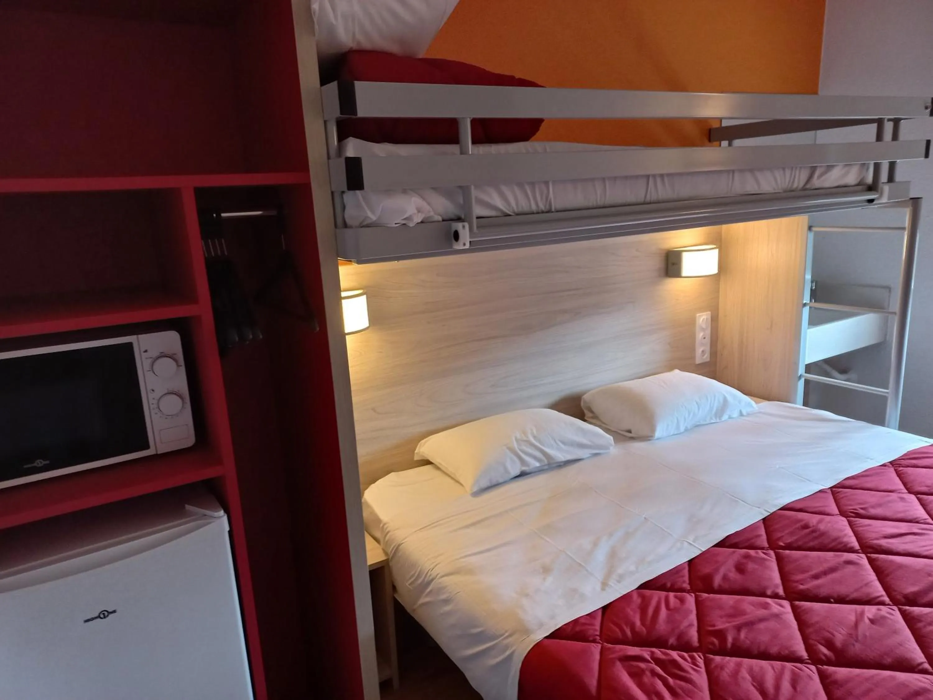 Bed in Premiere Classe Evry Sud - Mennecy