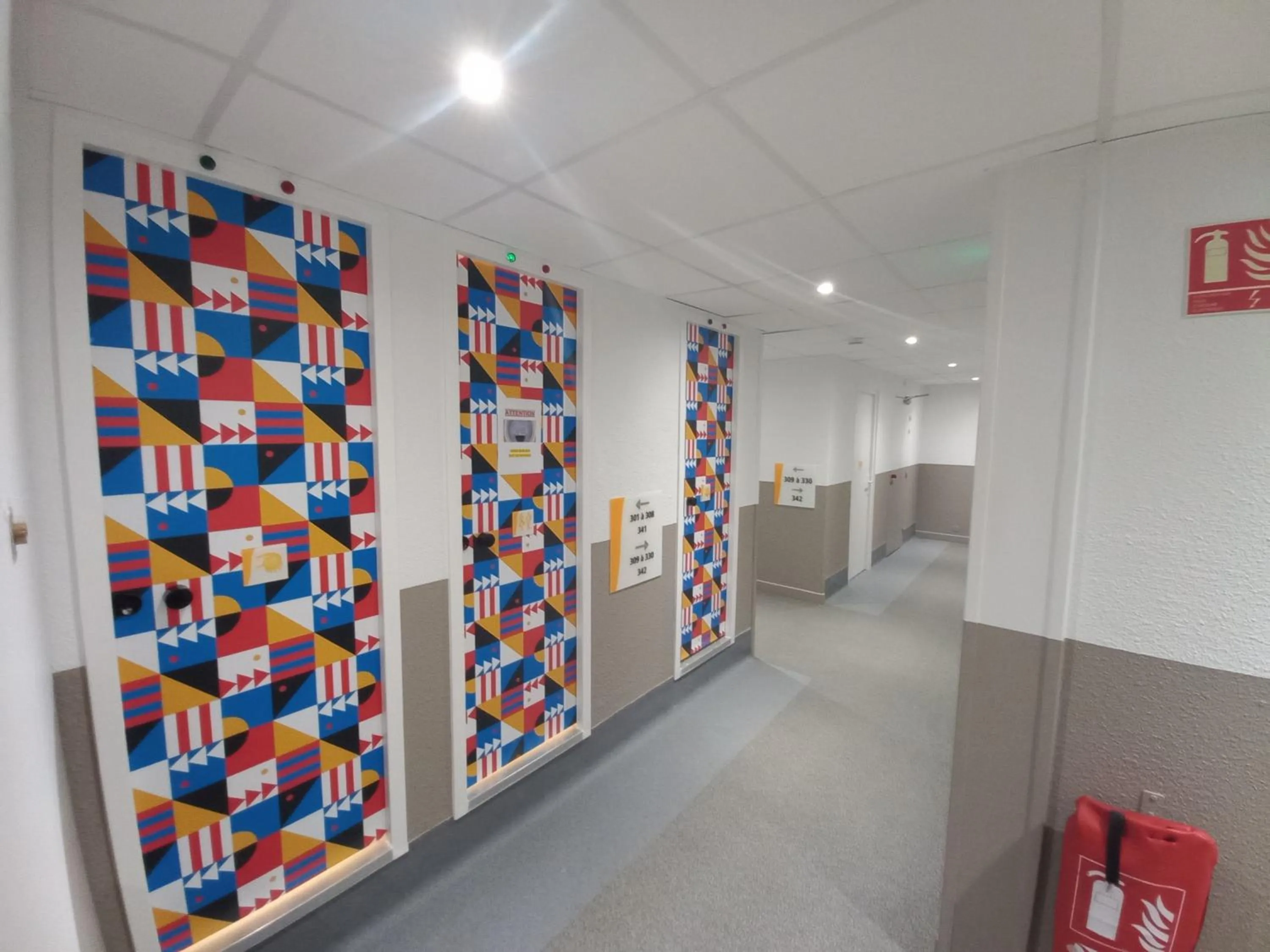 Toilet in Premiere Classe Evry Sud - Mennecy