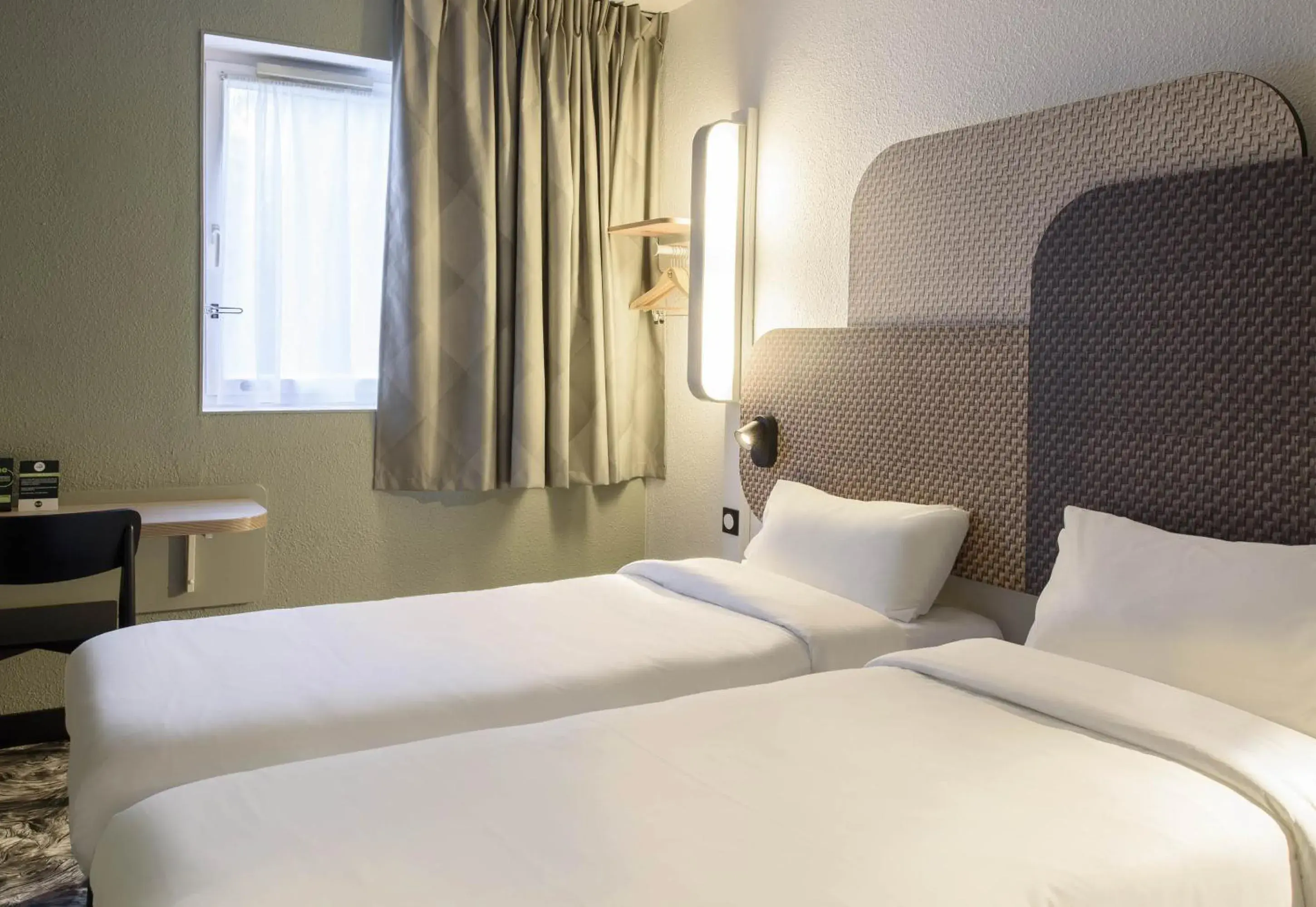 Twin Room in B&B HOTEL Viry-Châtillon Twin Room in B&B HOTEL Viry-Châtillon