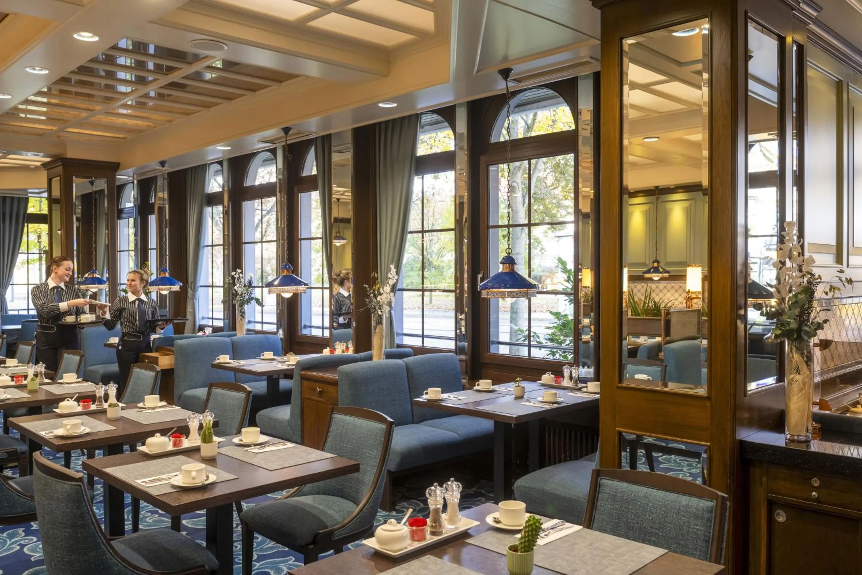 Restaurant/places to eat in Maritim Hotel Darmstadt