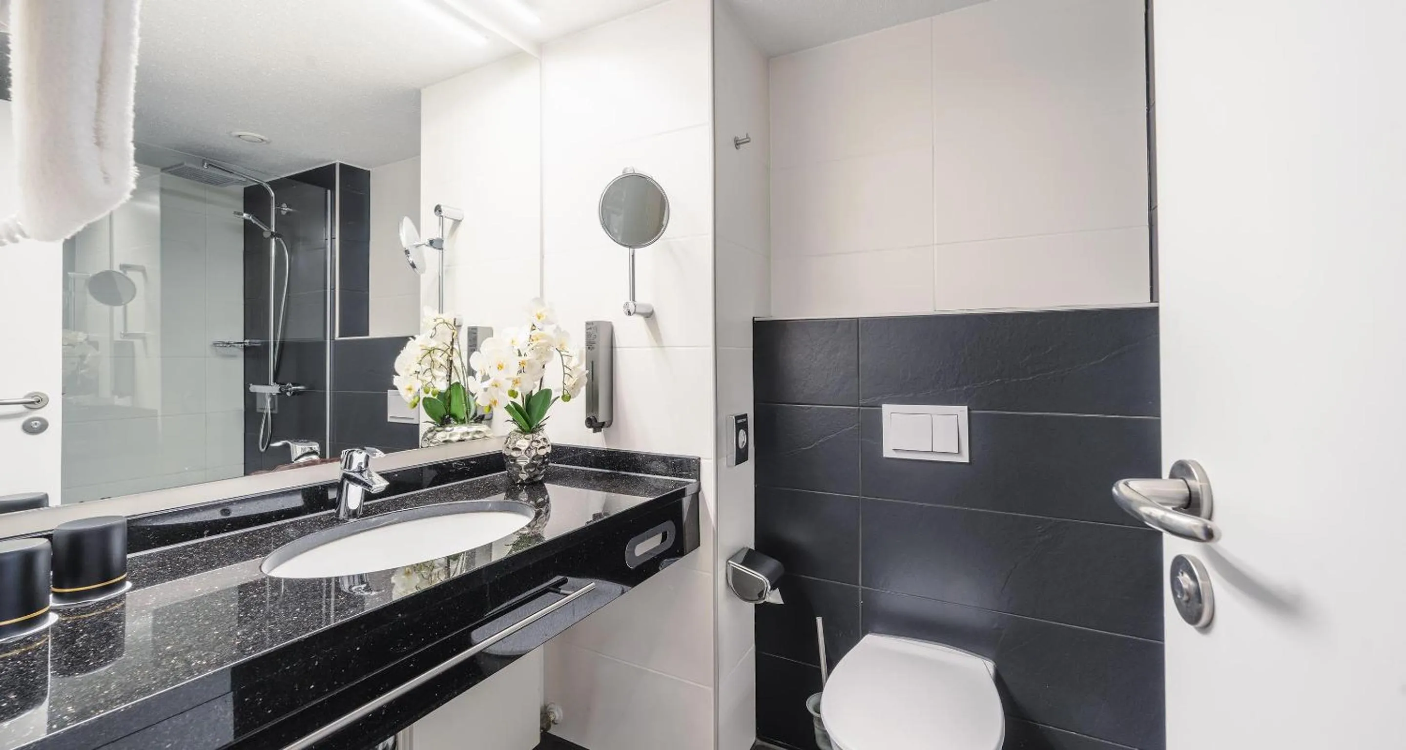 Bathroom in Best Western Plus Plaza Hotel Darmstadt