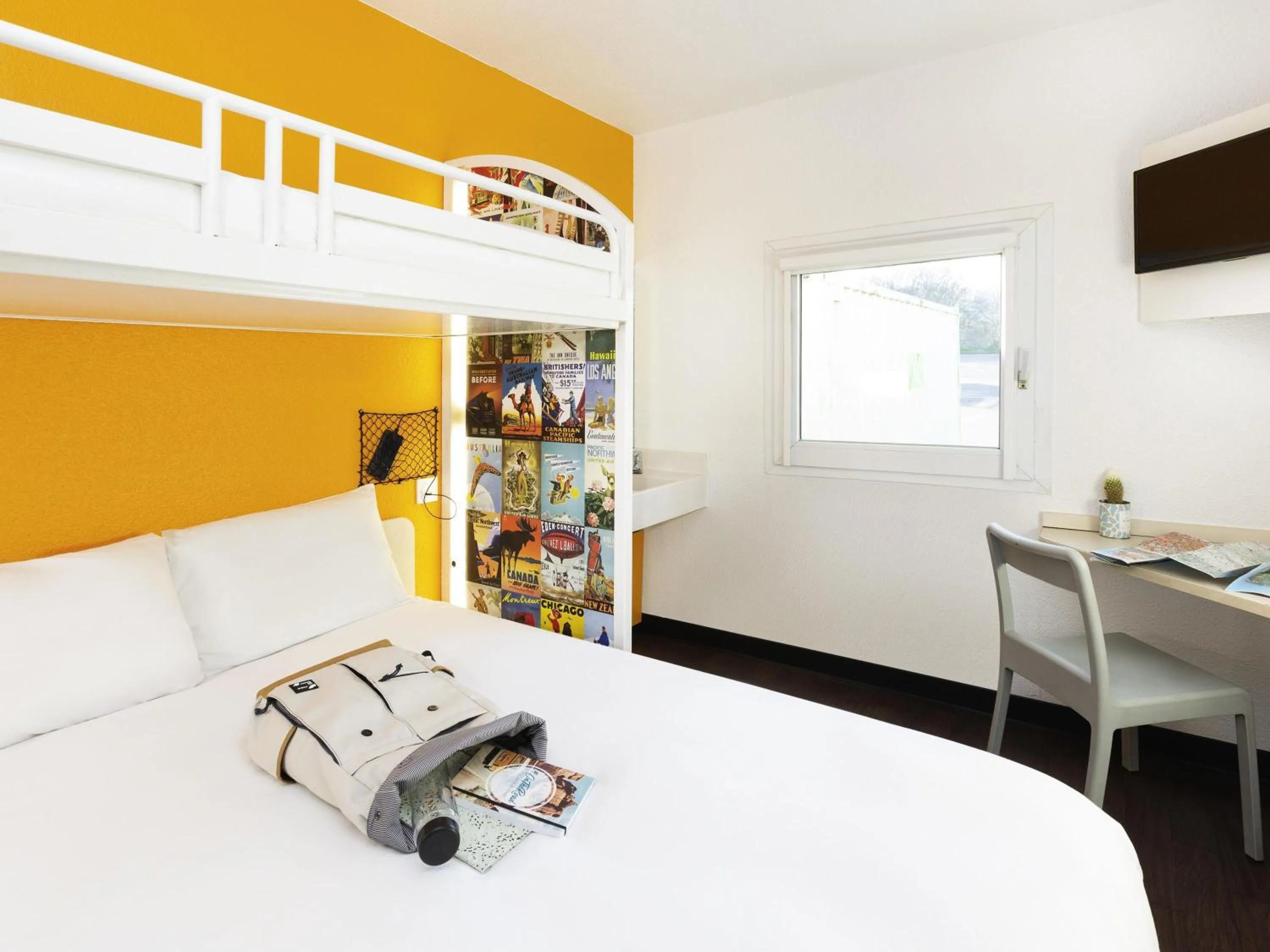 Bedroom, Bed in hotelF1 Saverne Monswiller