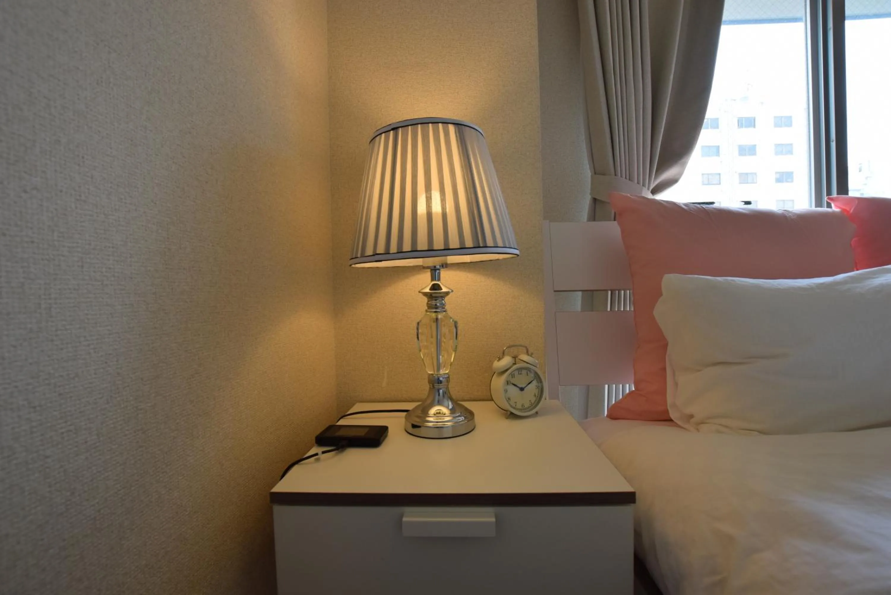 Decorative detail, Bed in Luft Uehonmachi 501