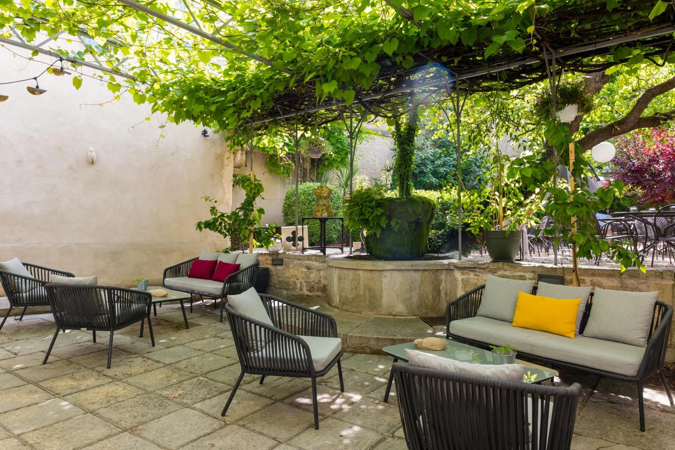 Garden in Hôtel LA MARGELLE