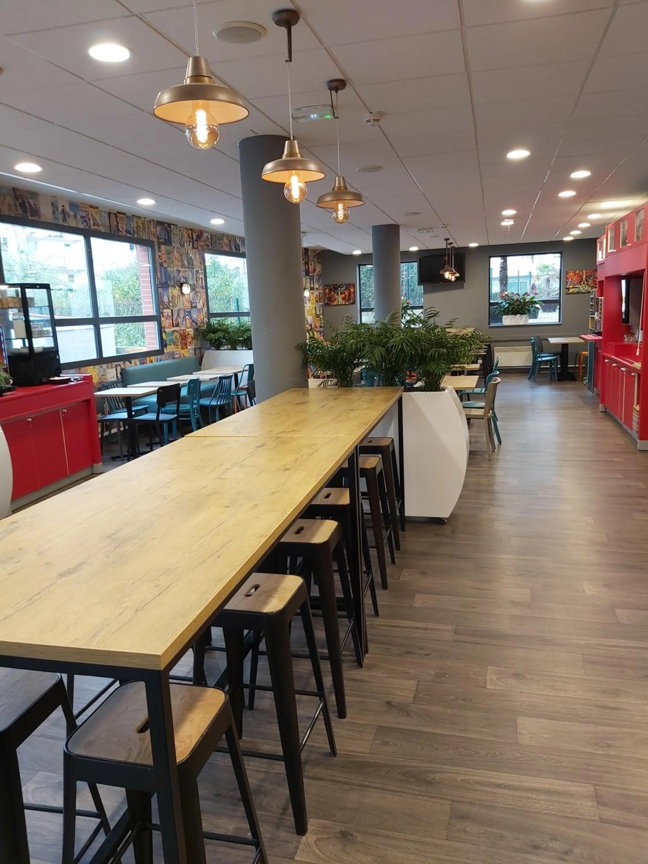 Restaurant/places to eat in hotelF1 Paris Porte de Montreuil