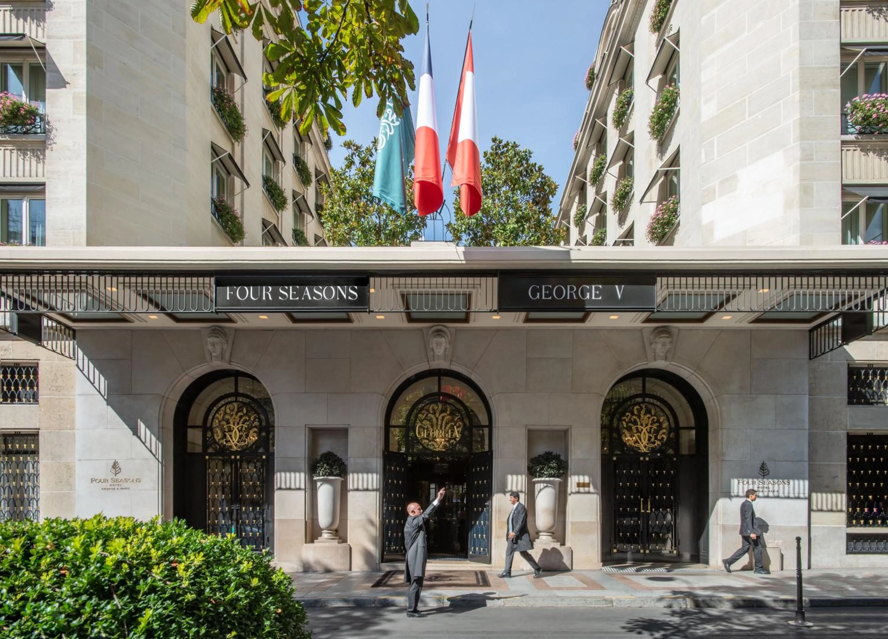 Property building in Four Seasons Hotel George V Paris