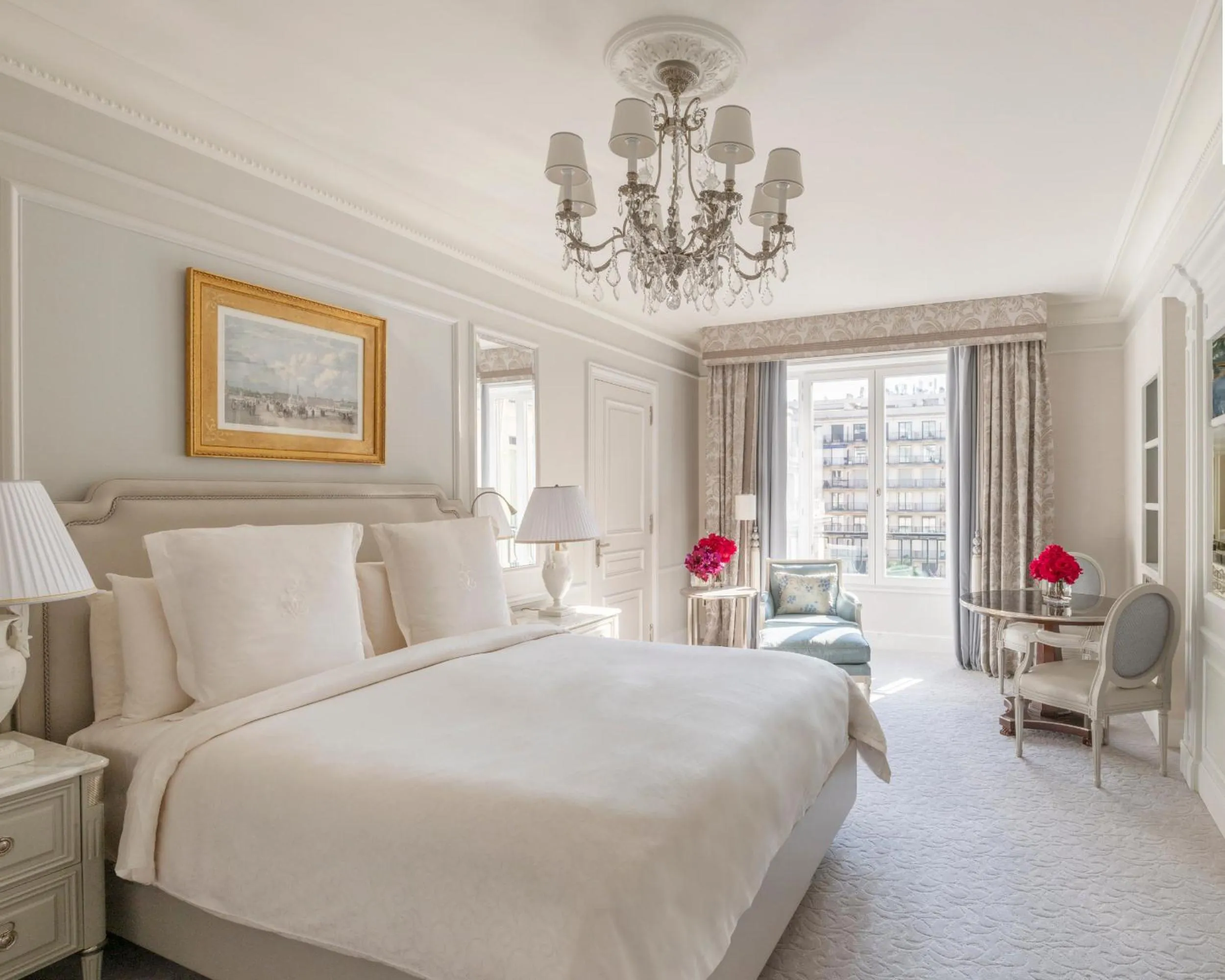 Bed in Four Seasons Hotel George V Paris