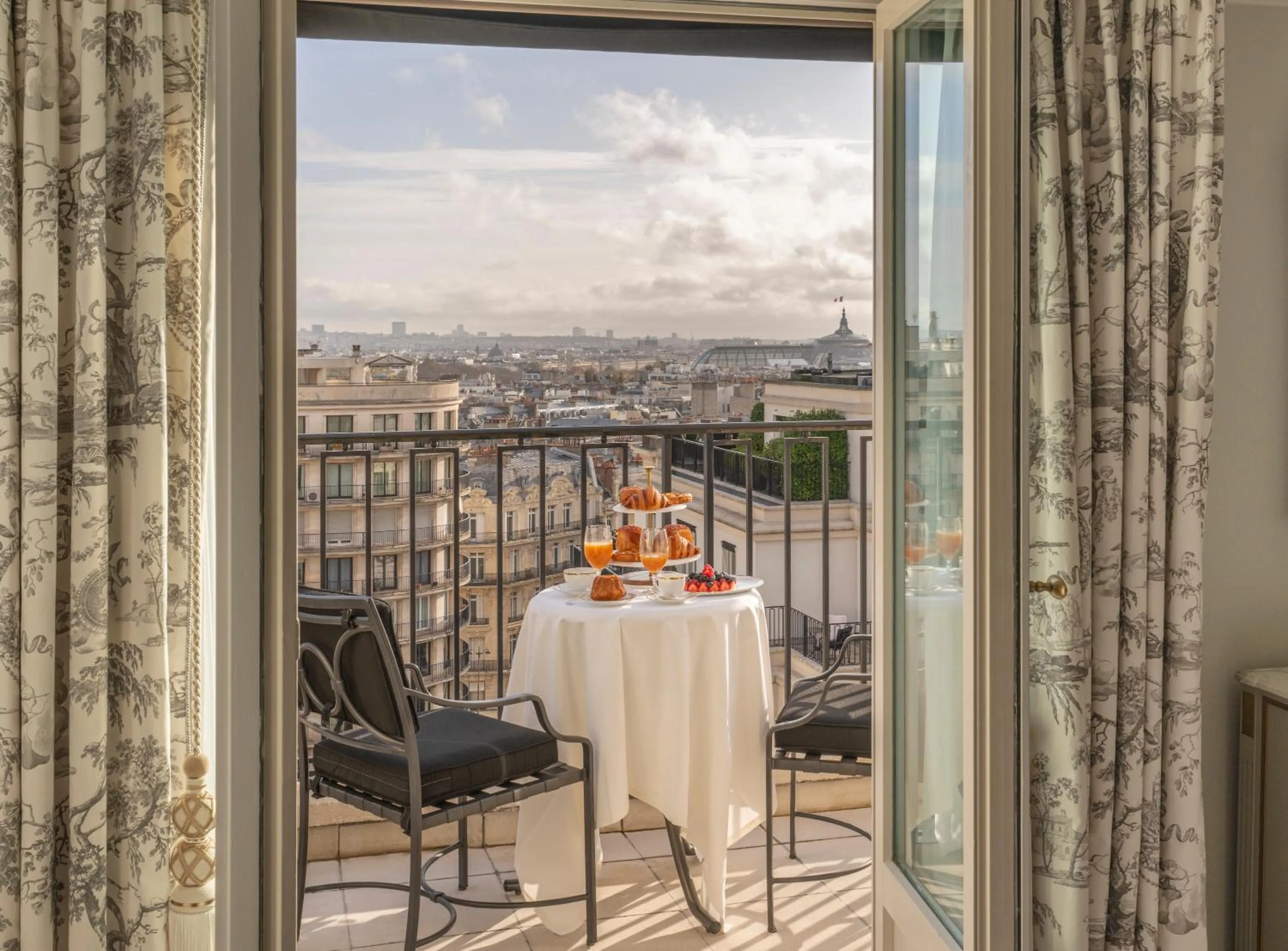 Four Seasons Hotel George V Paris