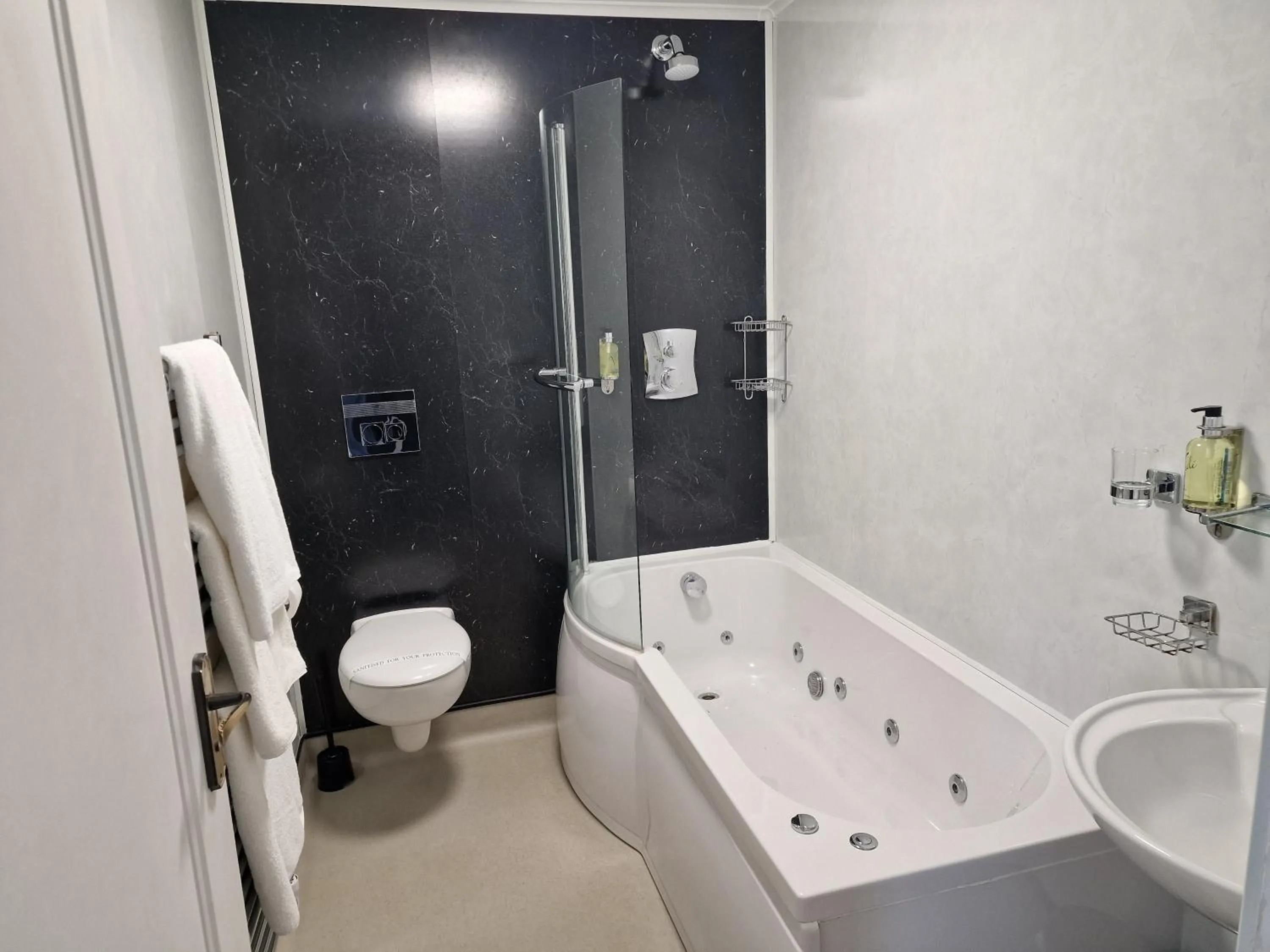 The Radnorshire Arms Hotel