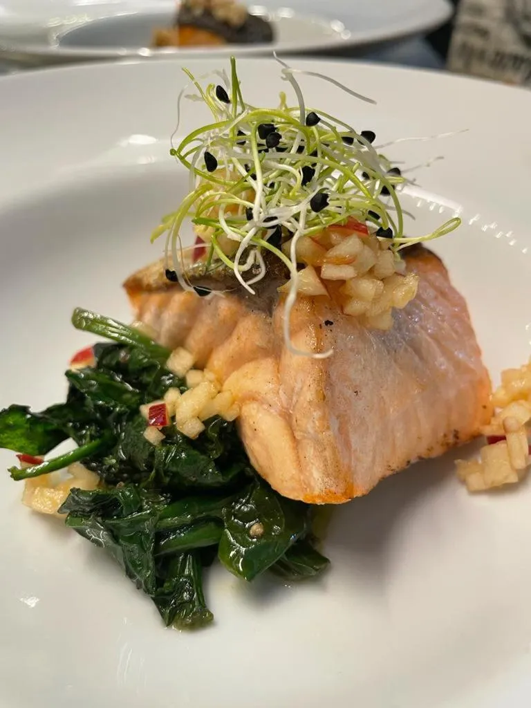 Restaurant/places to eat in Albergo La Pineta